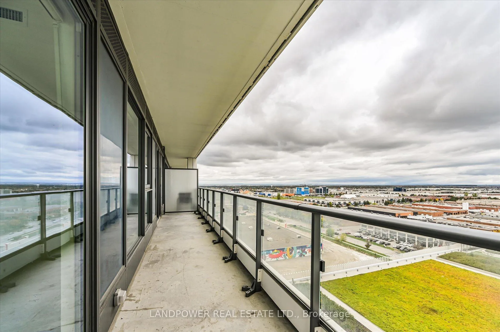 Photo 23 of Unit 1602, 5 Buttermill Avenue, Vaughan, Vaughan Corporate Centre — HOMEH