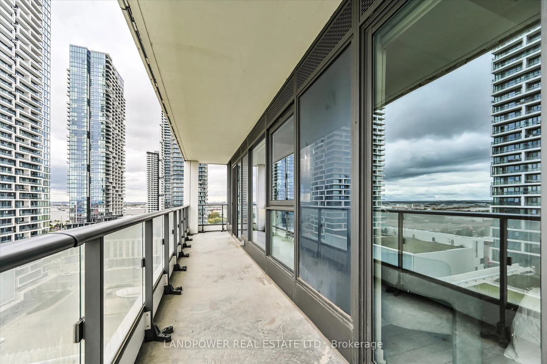 Photo 24 of Unit 1602, 5 Buttermill Avenue, Vaughan, Vaughan Corporate Centre — HOMEH