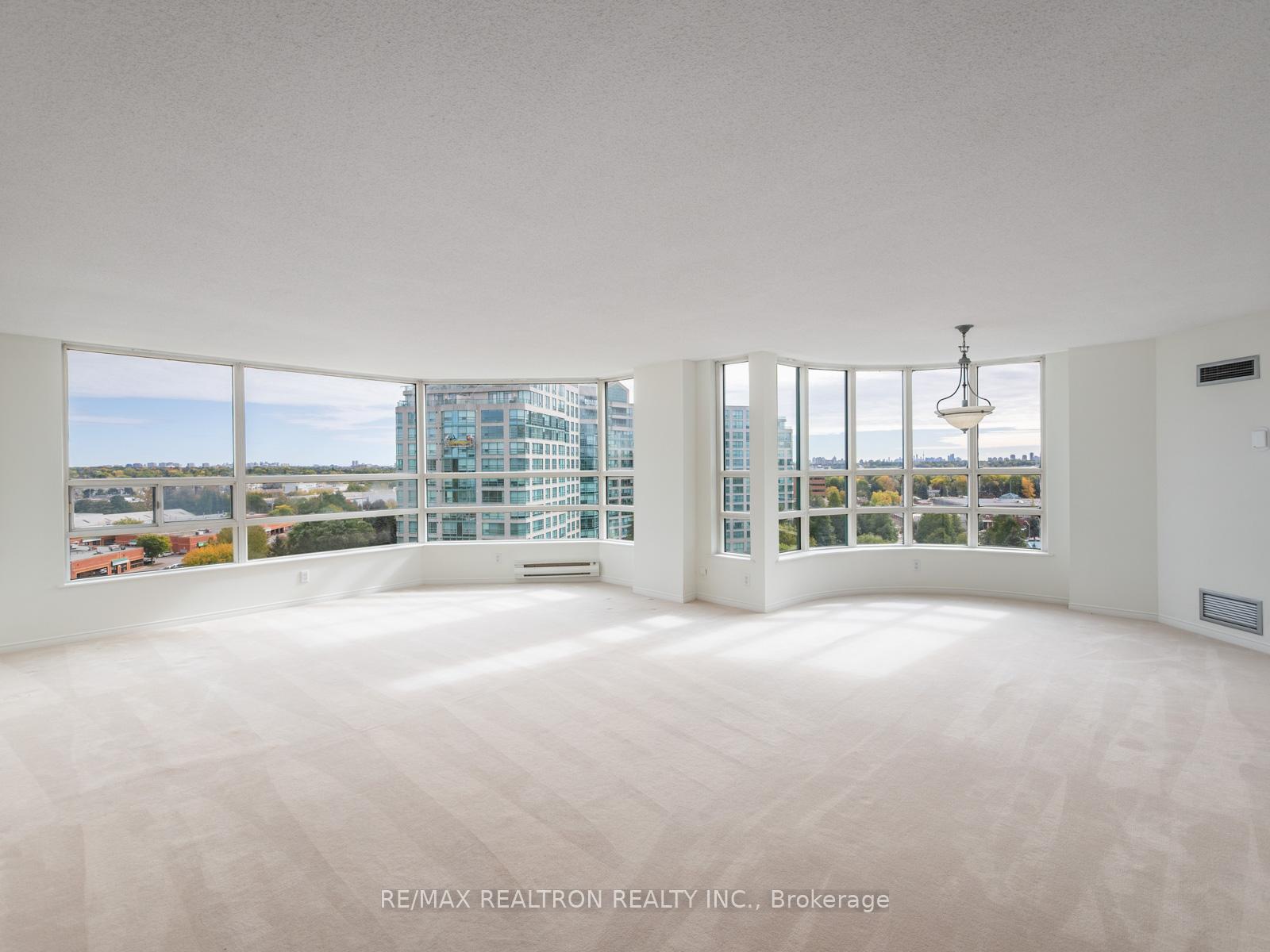 Photo 8 of Unit 1005, 7905 Bayview Avenue, Markham, Aileen-Willowbrook — HOMEH