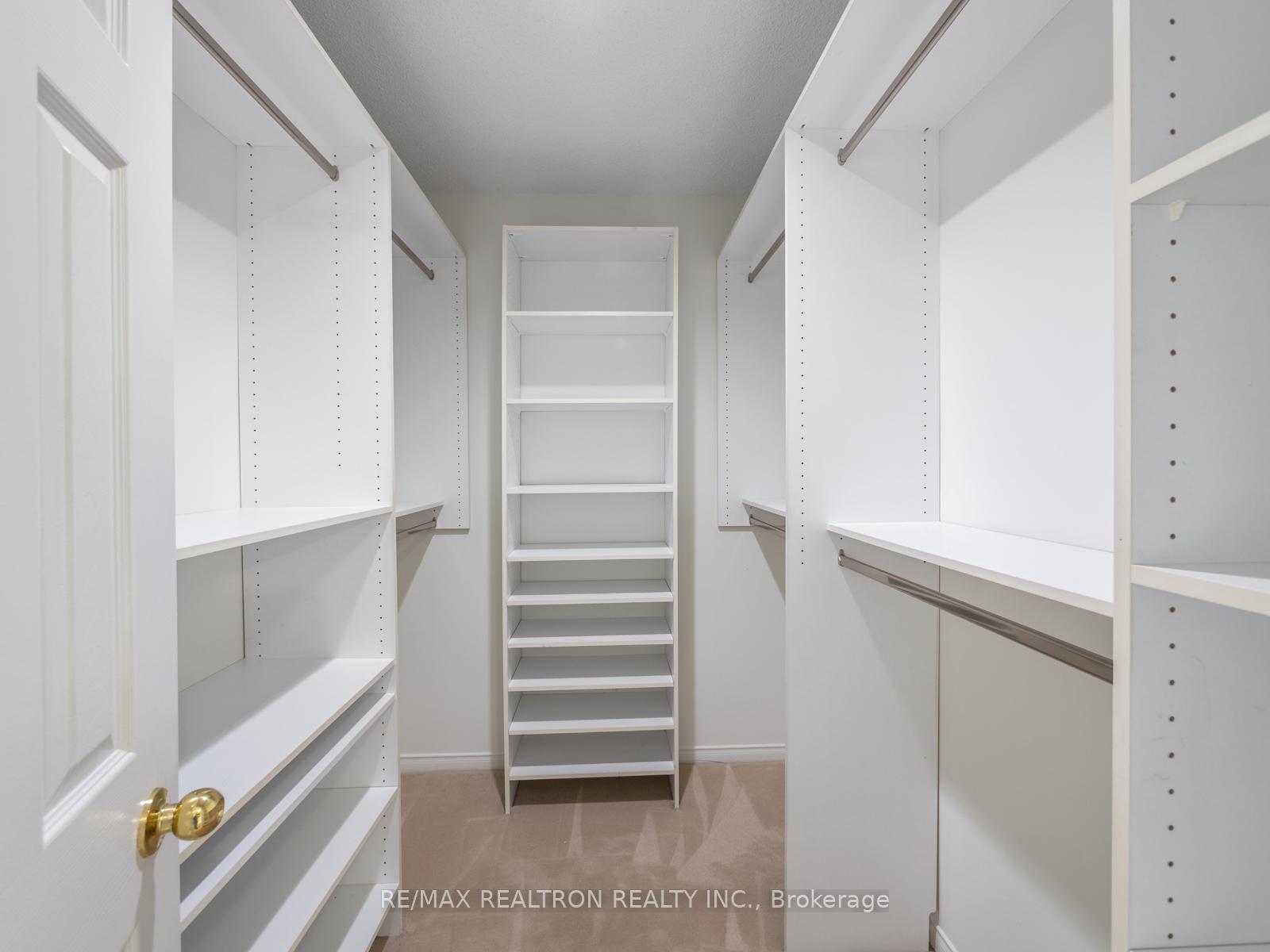Photo 15 of Unit 1005, 7905 Bayview Avenue, Markham, Aileen-Willowbrook — HOMEH