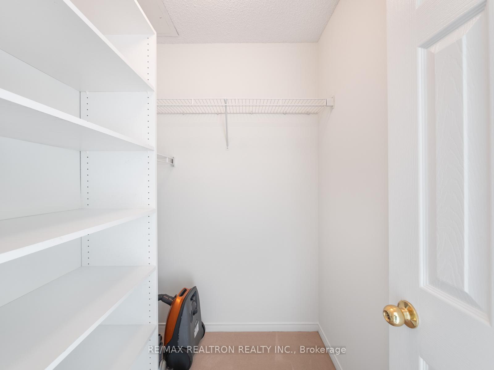Photo 19 of Unit 1005, 7905 Bayview Avenue, Markham, Aileen-Willowbrook — HOMEH