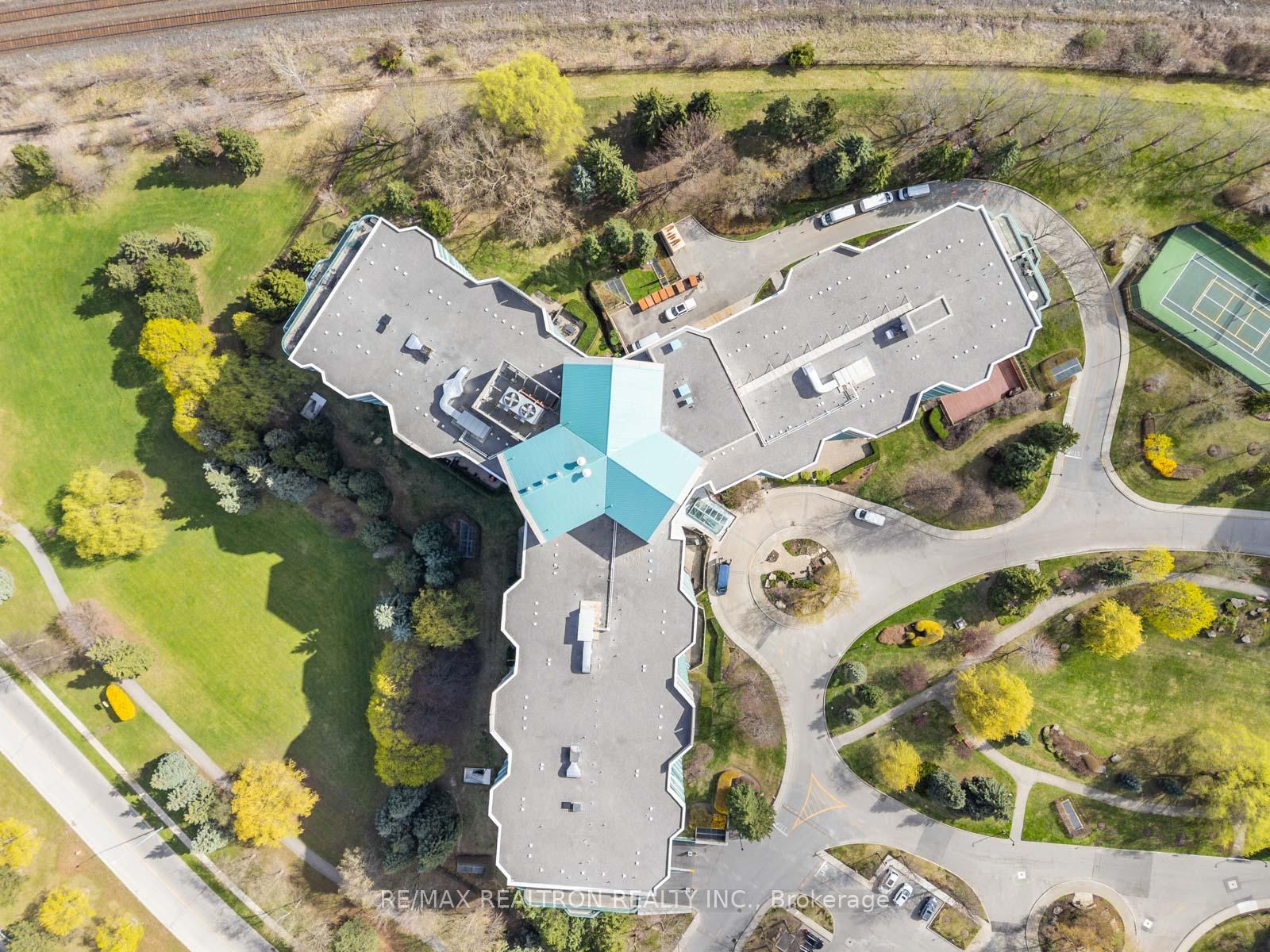 Photo 21 of Unit 1005, 7905 Bayview Avenue, Markham, Aileen-Willowbrook — HOMEH
