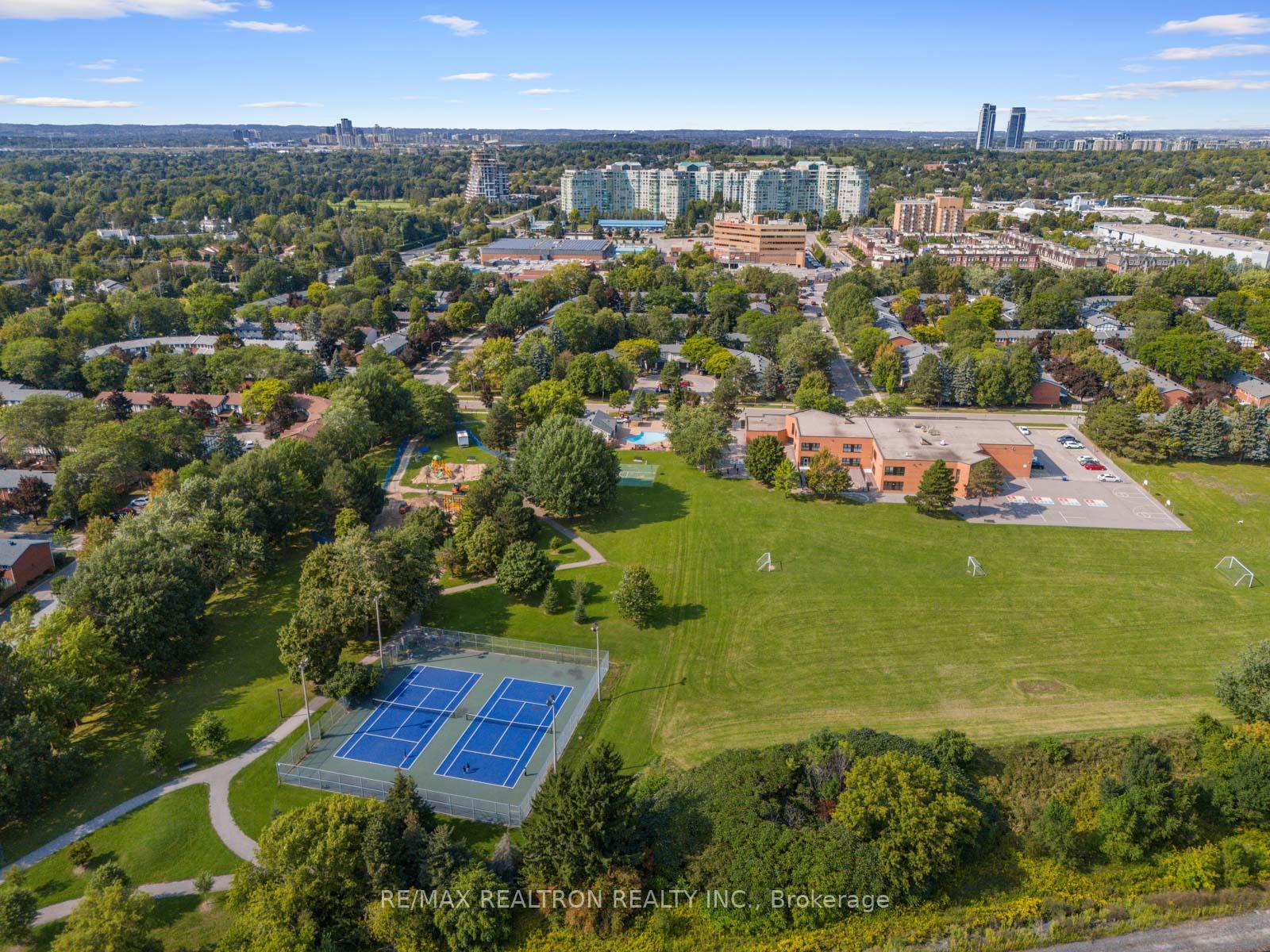Photo 36 of Unit 1005, 7905 Bayview Avenue, Markham, Aileen-Willowbrook — HOMEH