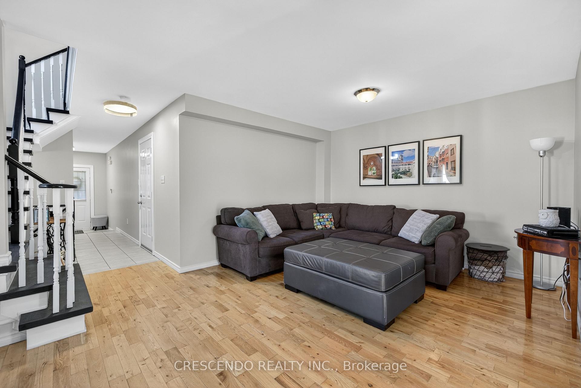 Photo 8 of 47 Frank Johnston Road, Caledon, Bolton West — HOMEH