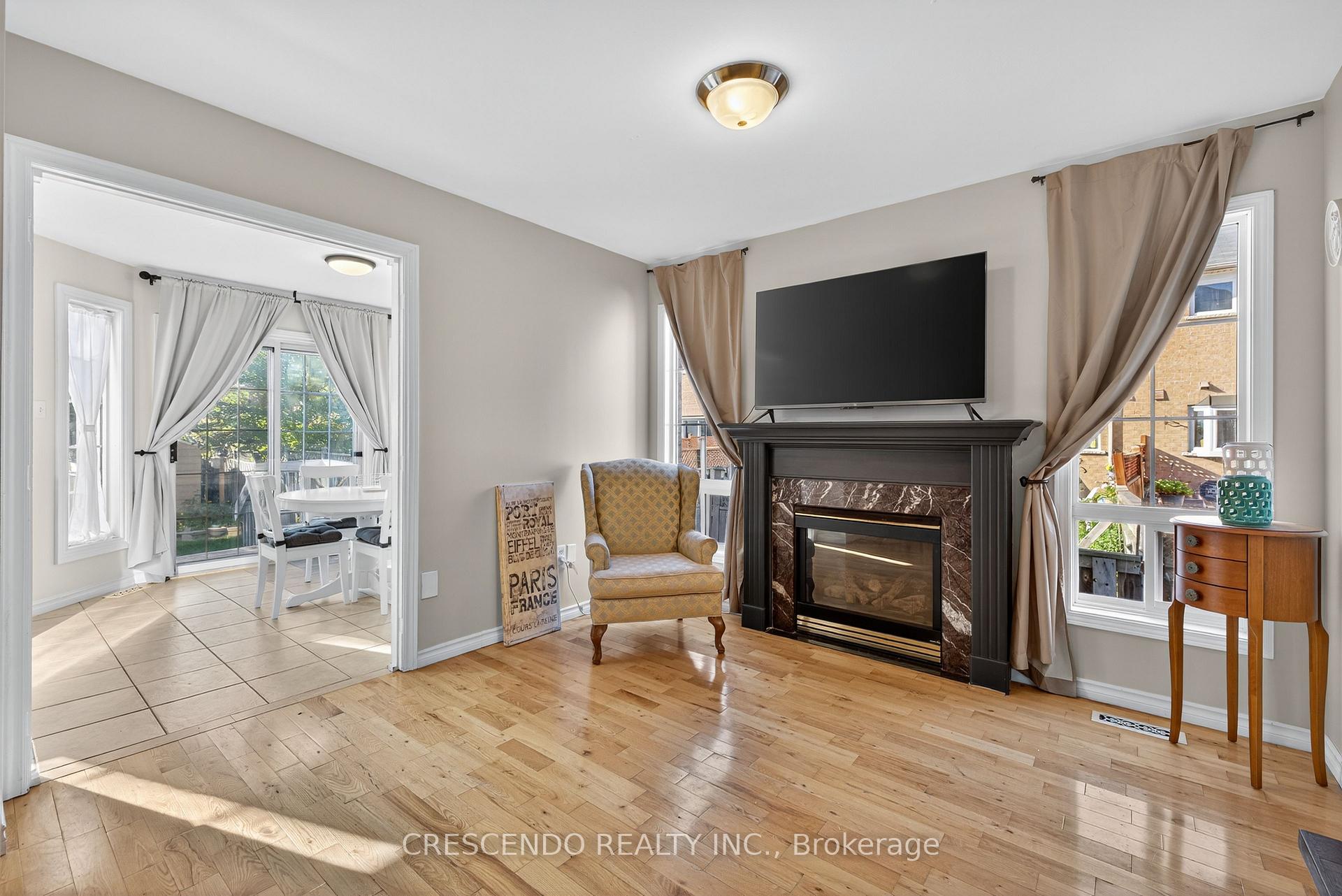 Photo 10 of 47 Frank Johnston Road, Caledon, Bolton West — HOMEH
