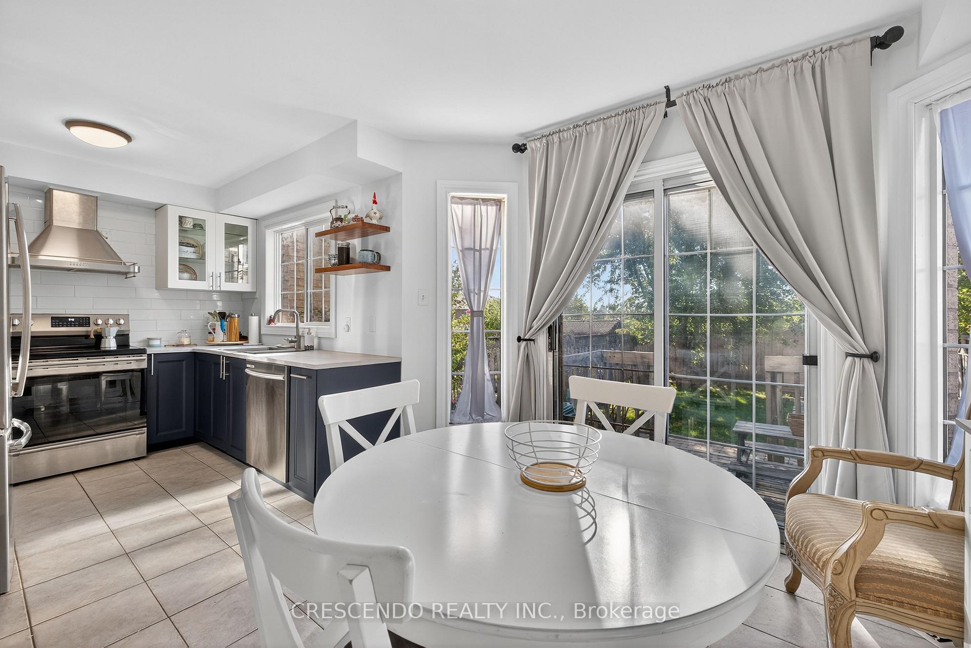 Photo 11 of 47 Frank Johnston Road, Caledon, Bolton West — HOMEH