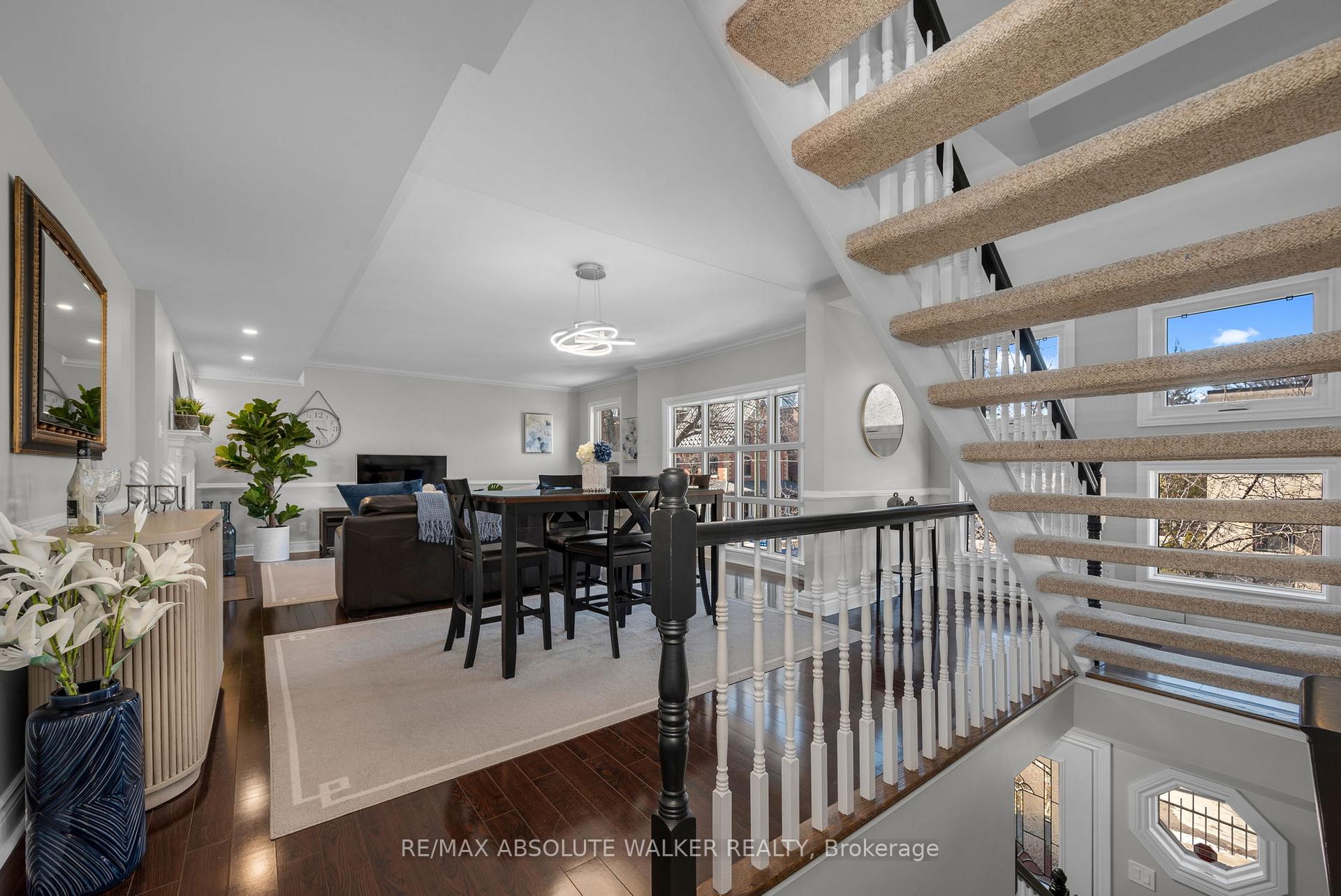 Photo 2 of Unit 10, 292 Laurier Avenue E, Ottawa, Sandy Hill — HOMEH