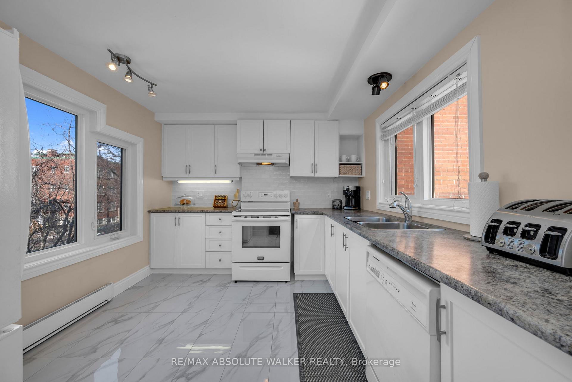 Photo 11 of Unit 10, 292 Laurier Avenue E, Ottawa, Sandy Hill — HOMEH