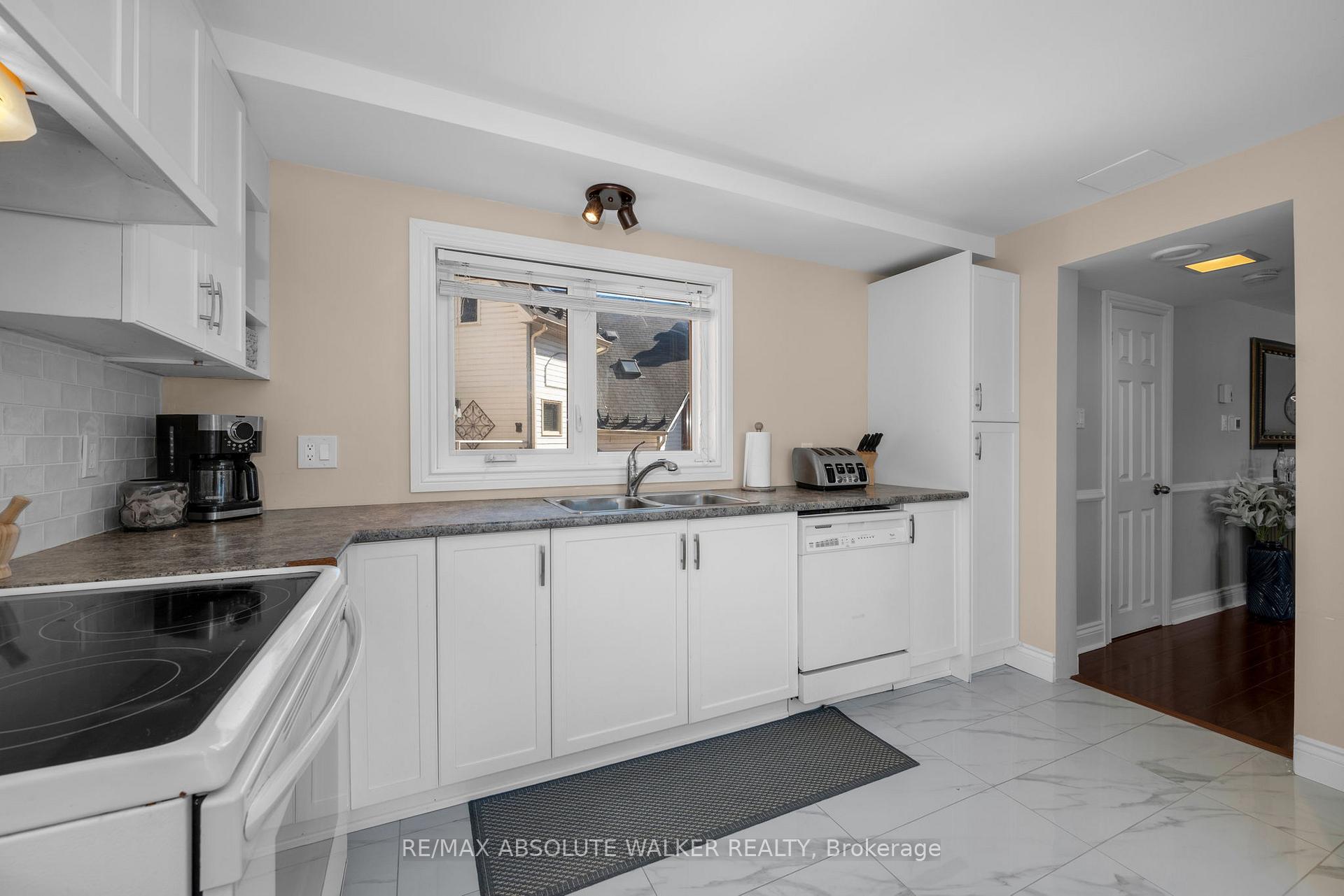 Photo 14 of Unit 10, 292 Laurier Avenue E, Ottawa, Sandy Hill — HOMEH