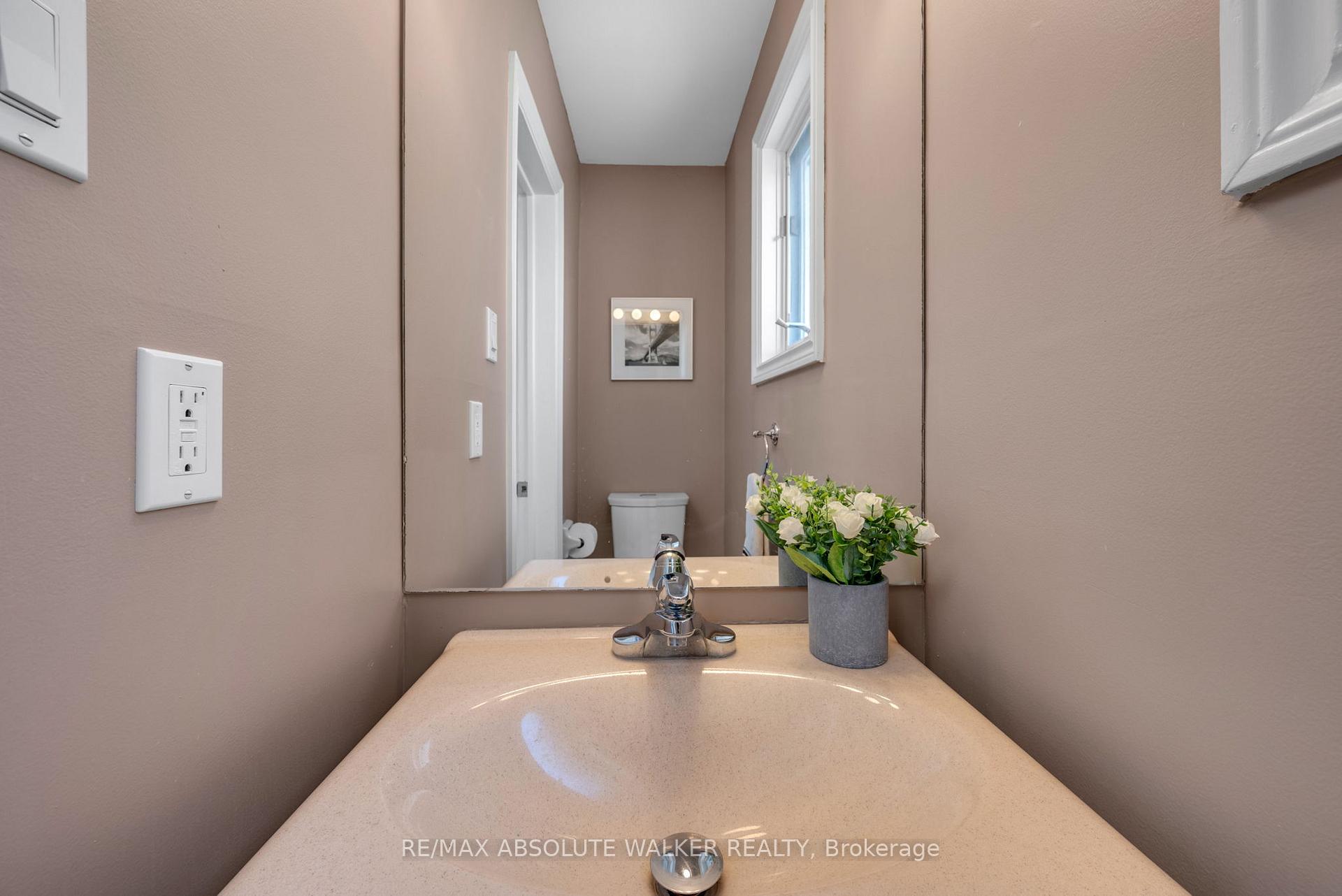 Photo 15 of Unit 10, 292 Laurier Avenue E, Ottawa, Sandy Hill — HOMEH