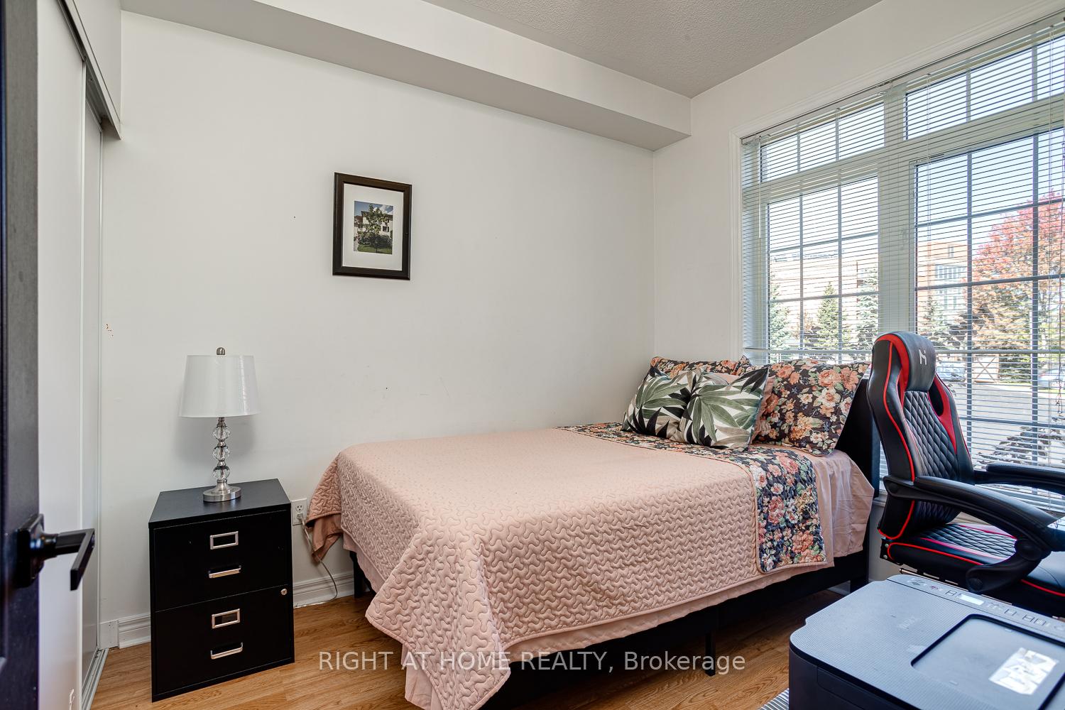 Photo 20 of Unit 17, 19 Niagara Drive, Oshawa, Samac — HOMEH