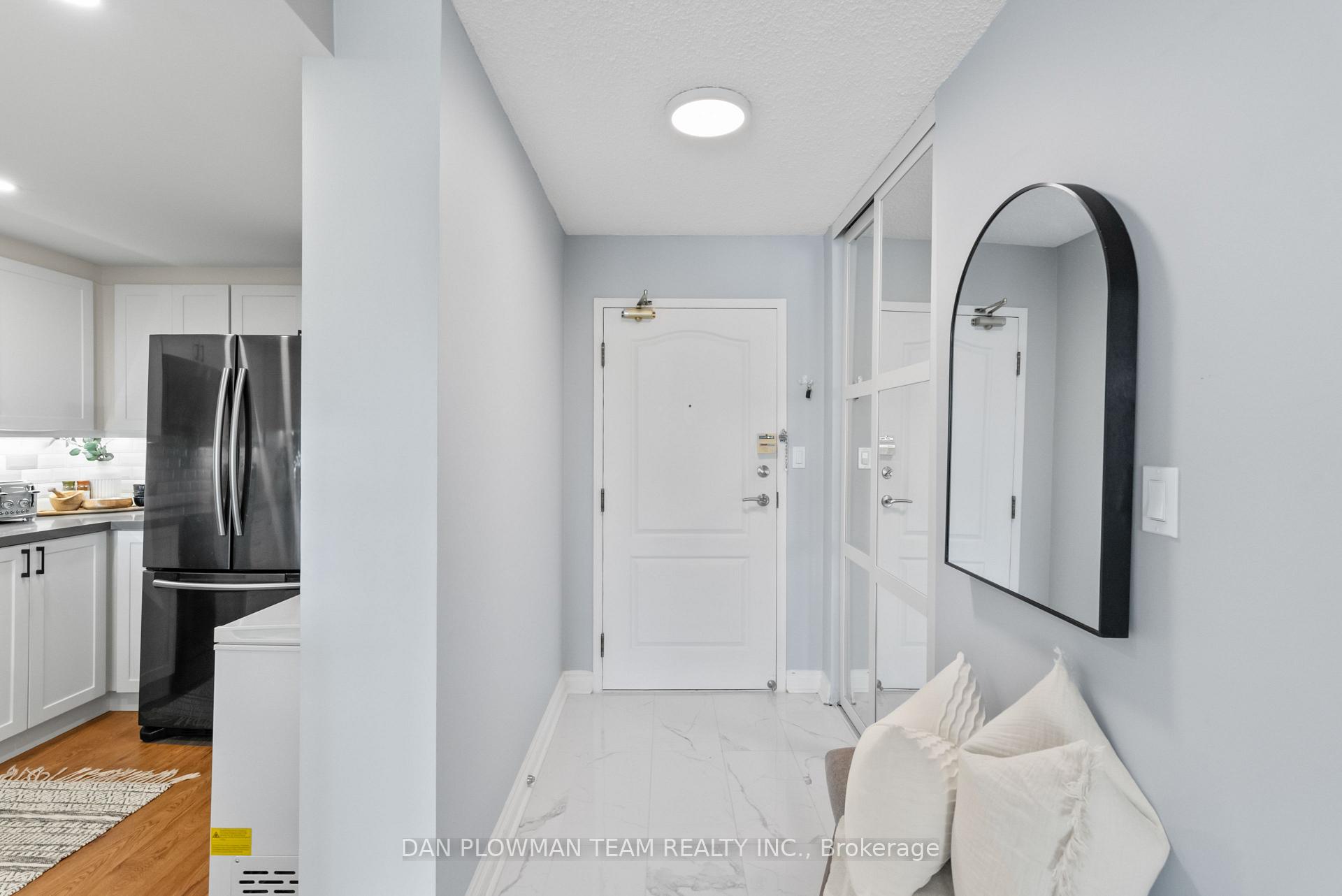 Photo 2 of Unit 609, 712 Rossland Road E, Whitby, Pringle Creek — HOMEH