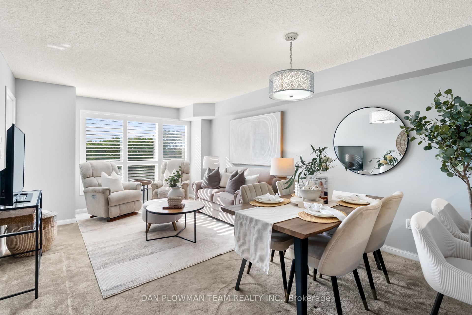 Photo 4 of Unit 609, 712 Rossland Road E, Whitby, Pringle Creek — HOMEH