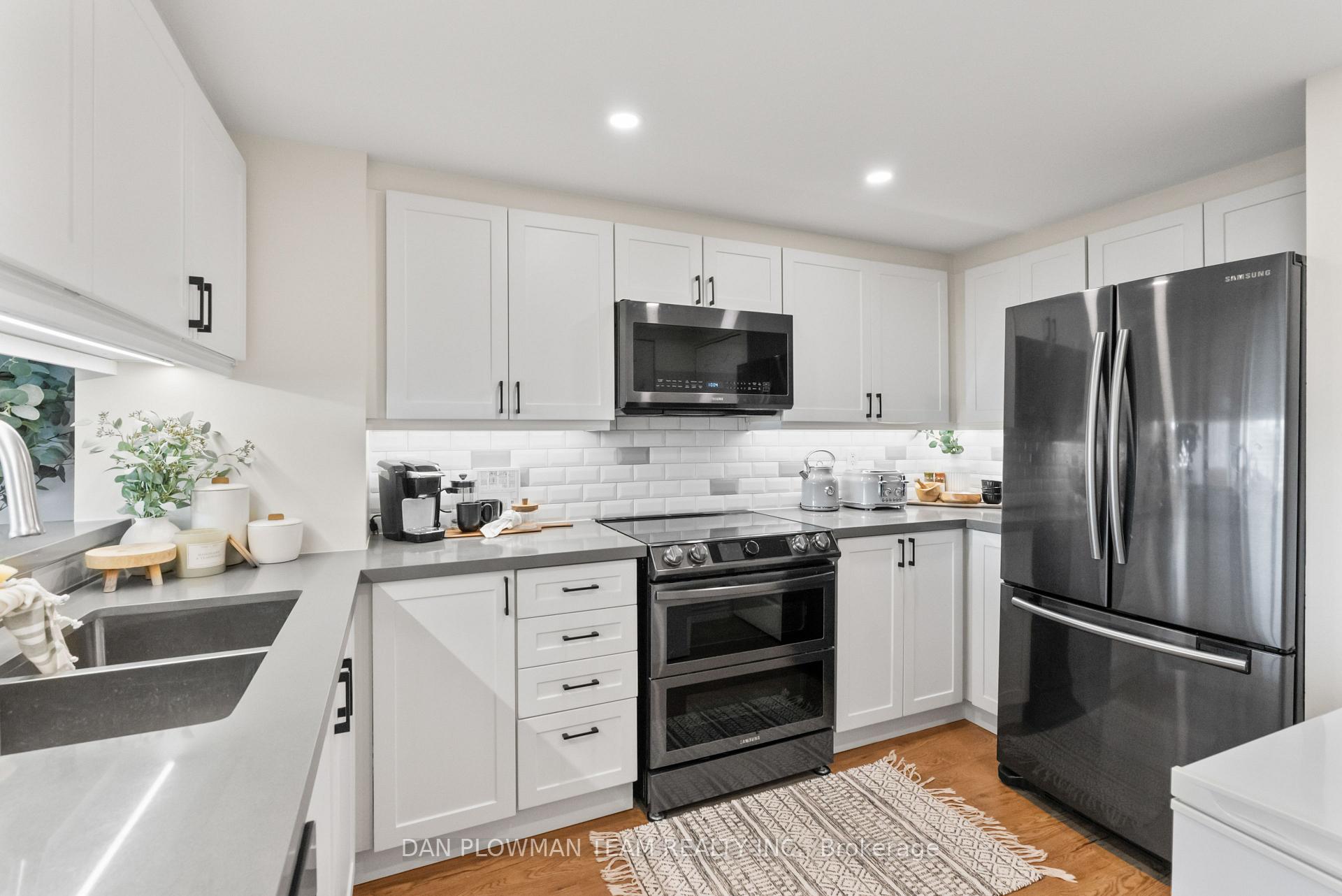 Photo 12 of Unit 609, 712 Rossland Road E, Whitby, Pringle Creek — HOMEH