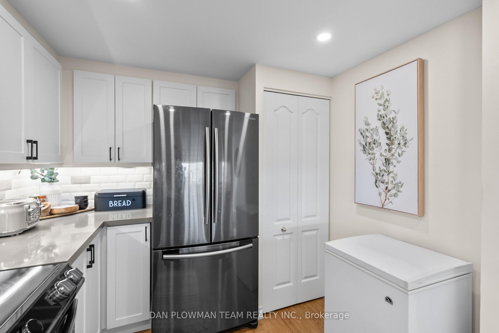 Photo 17 of Unit 609, 712 Rossland Road E, Whitby, Pringle Creek — HOMEH