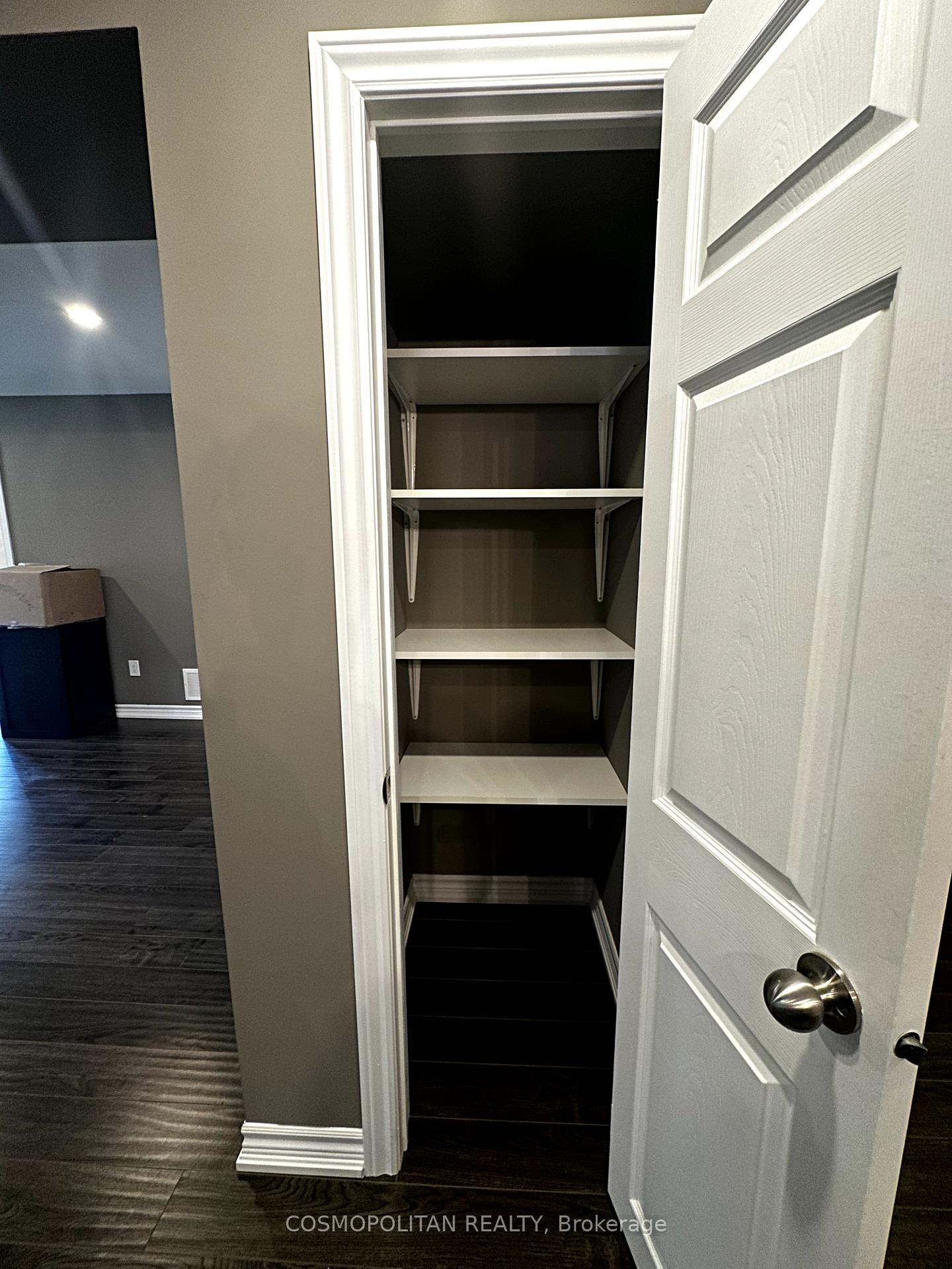 Photo 8 of 31 Atchison Drive, Caledon, Caledon East — HOMEH