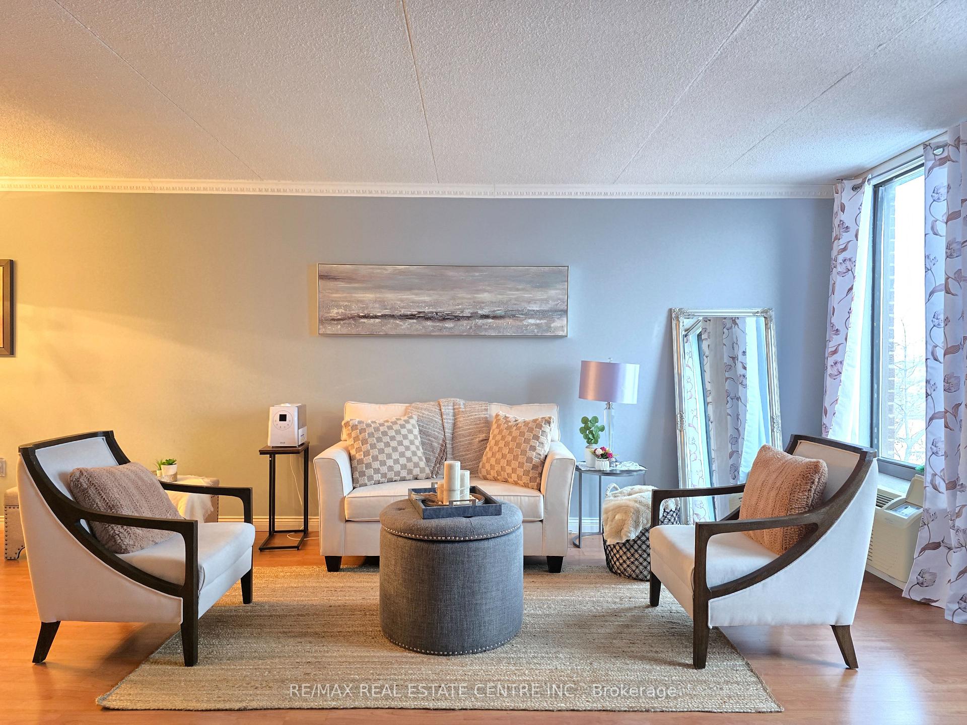 Front of Unit 609, 1540 Pickering Parkway