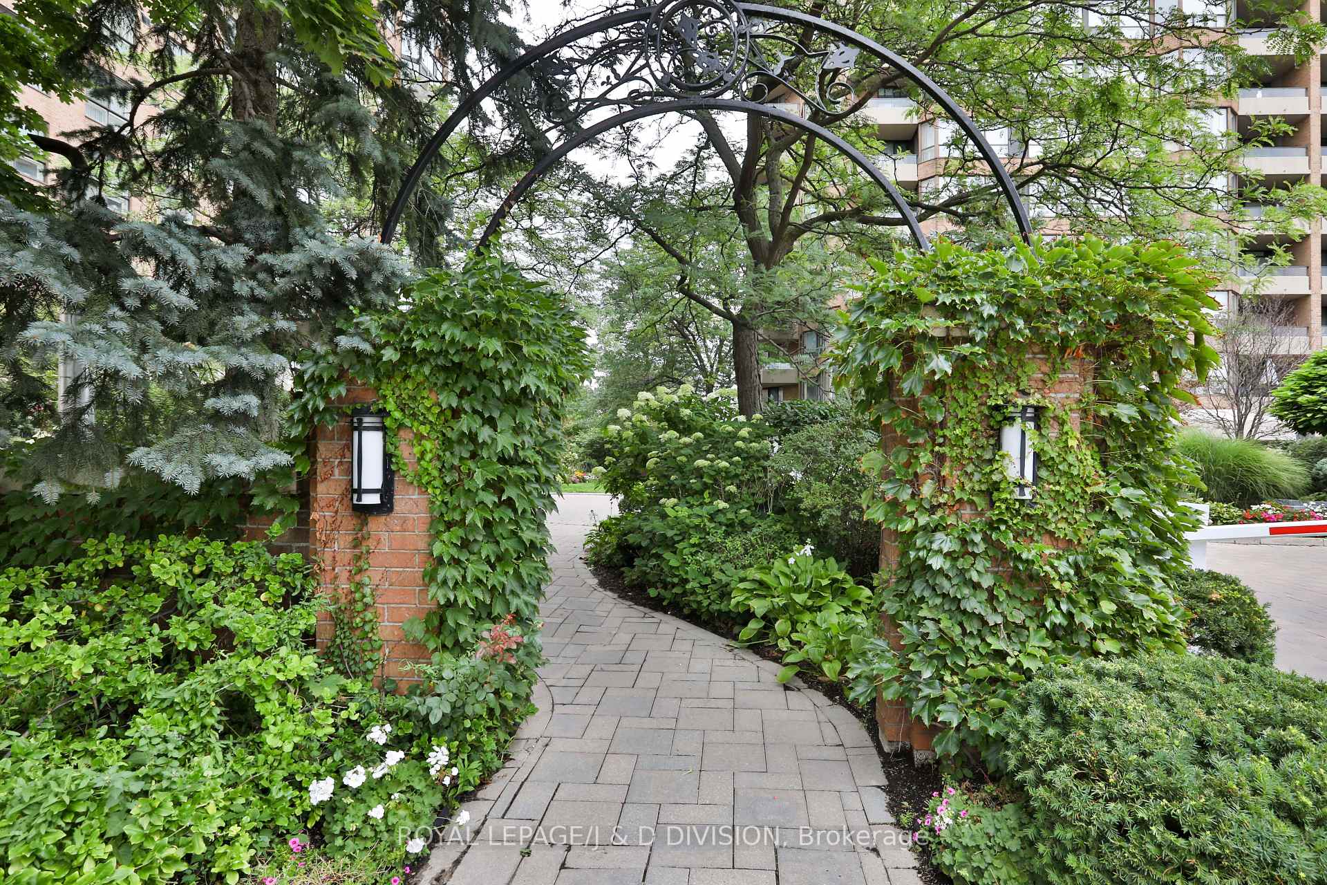 Photo 45 of Unit 515, 268 Ridley Boulevard, Toronto, Bedford Park-Nortown — HOMEH