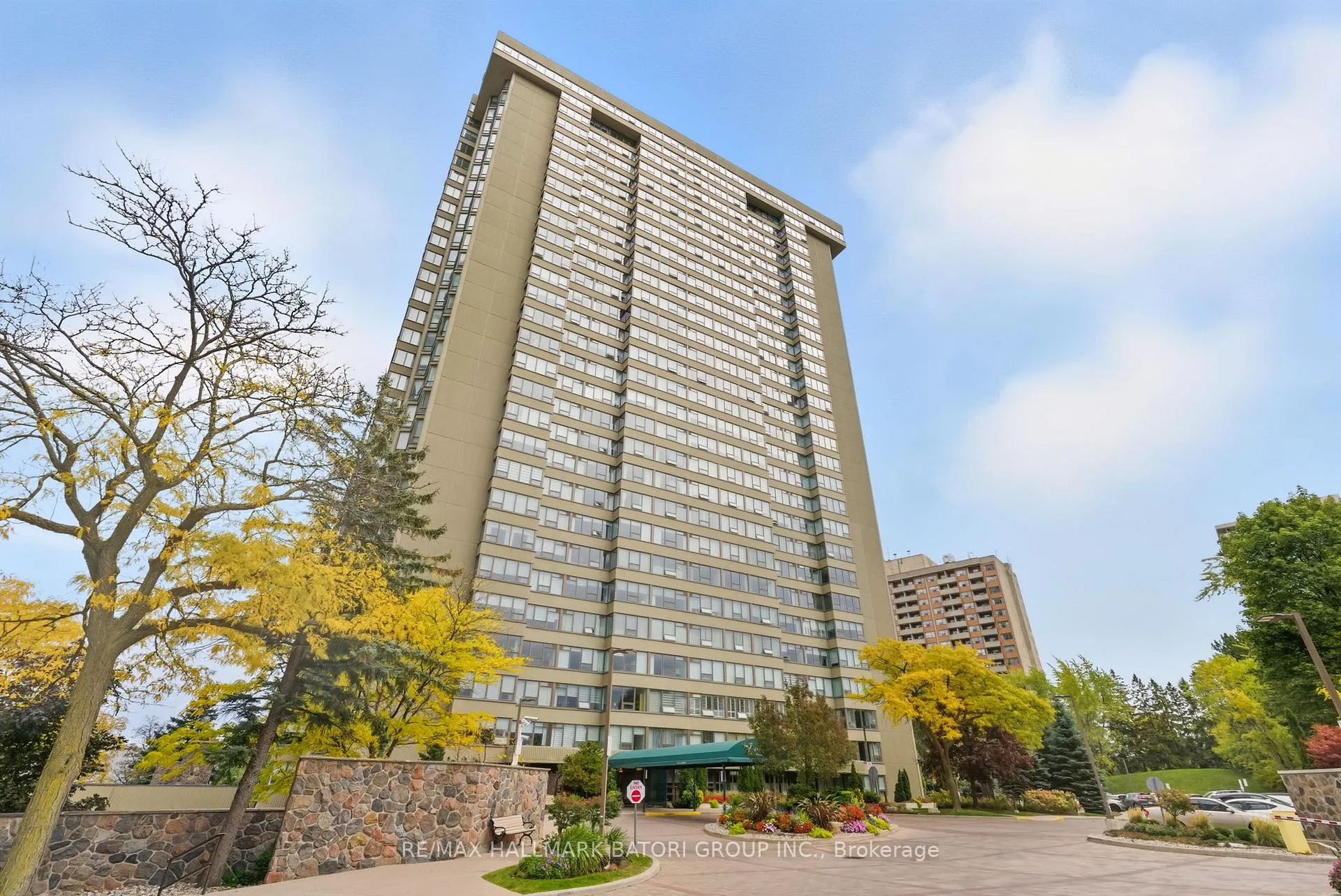 Front of Unit 1901, 55 Skymark Drive
