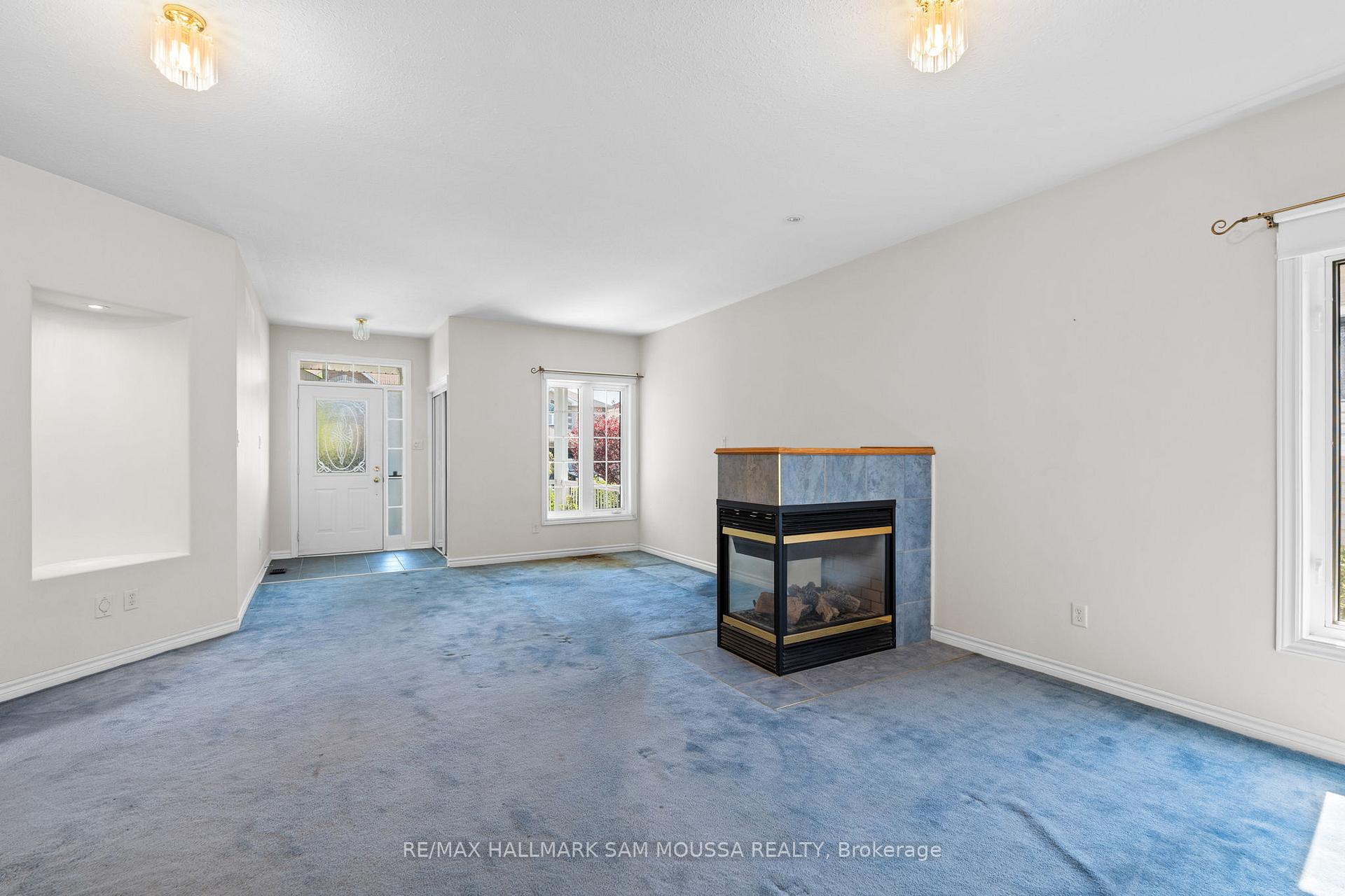 Photo 5 of 731 Vermillion Drive, Ottawa, Riverside South/Gloucester Glen — HOMEH