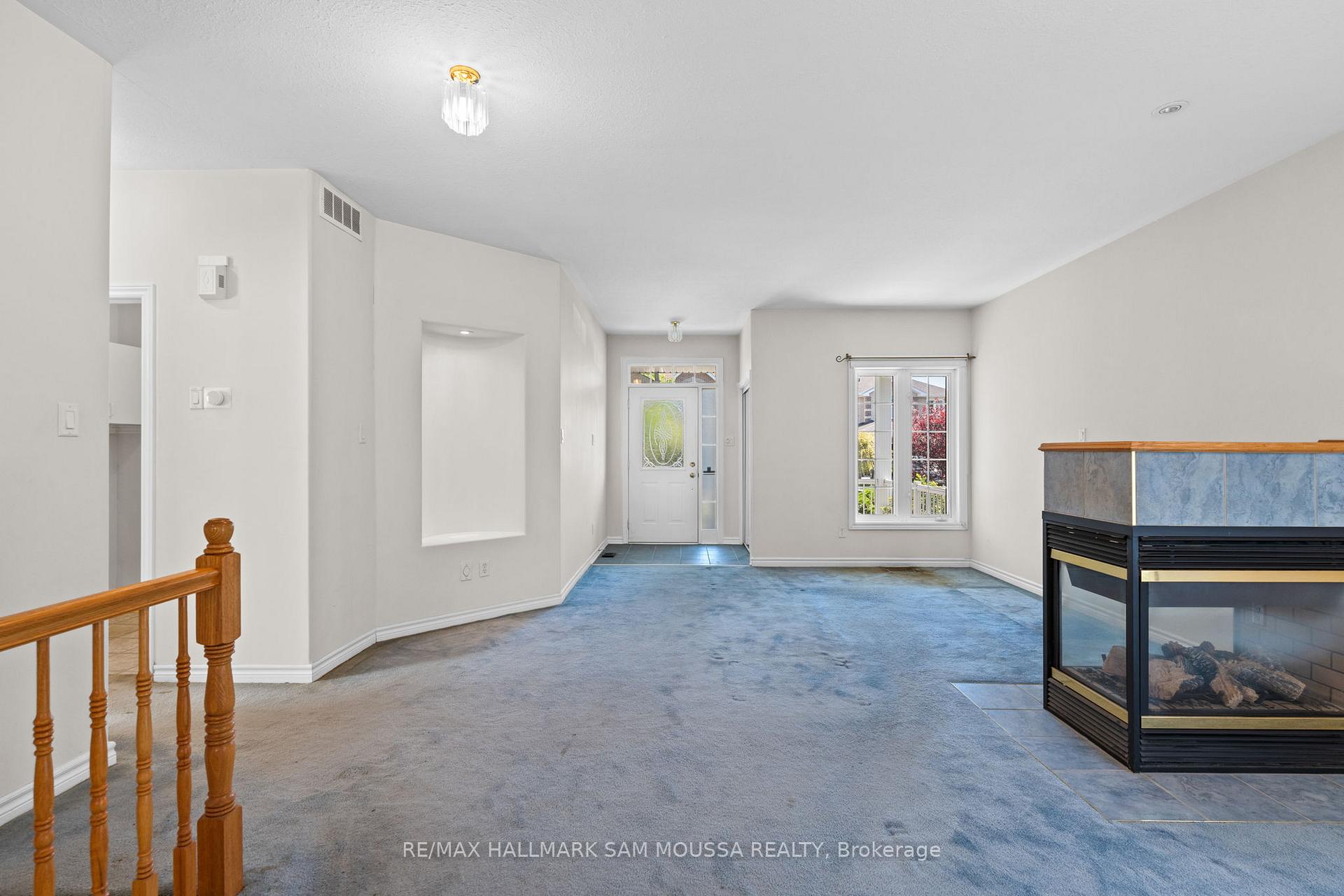Photo 6 of 731 Vermillion Drive, Ottawa, Riverside South/Gloucester Glen — HOMEH
