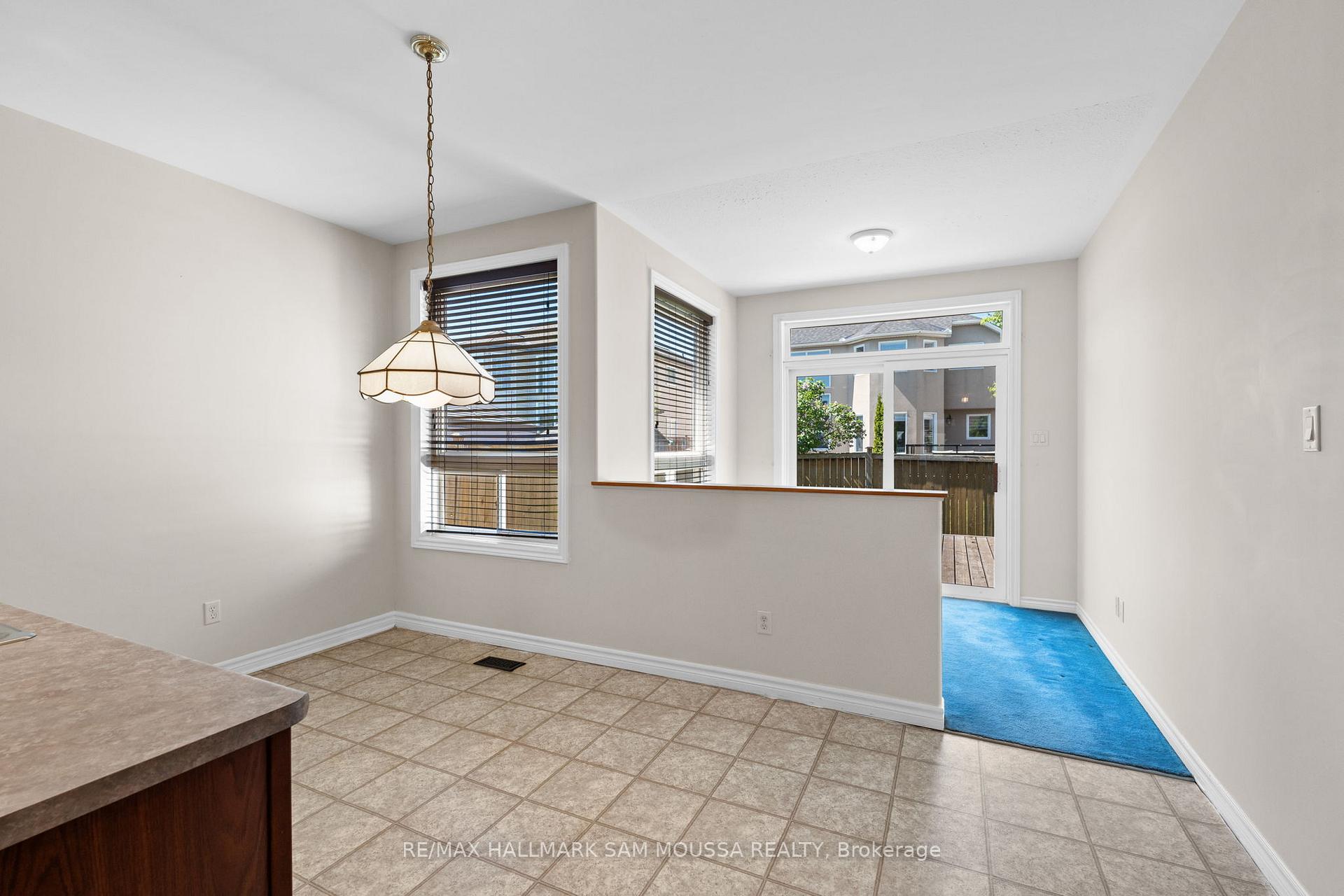Photo 14 of 731 Vermillion Drive, Ottawa, Riverside South/Gloucester Glen — HOMEH