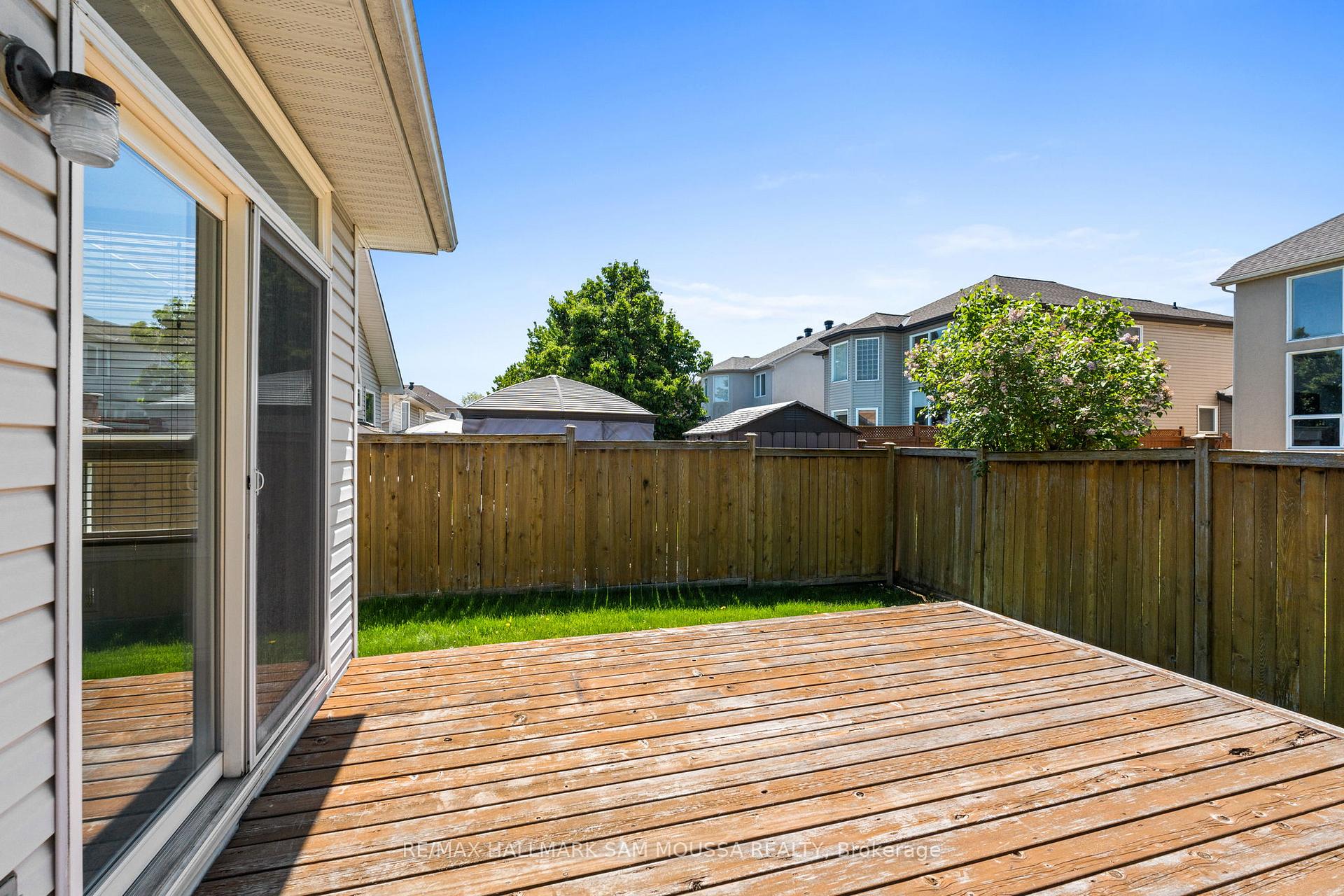 Photo 34 of 731 Vermillion Drive, Ottawa, Riverside South/Gloucester Glen — HOMEH