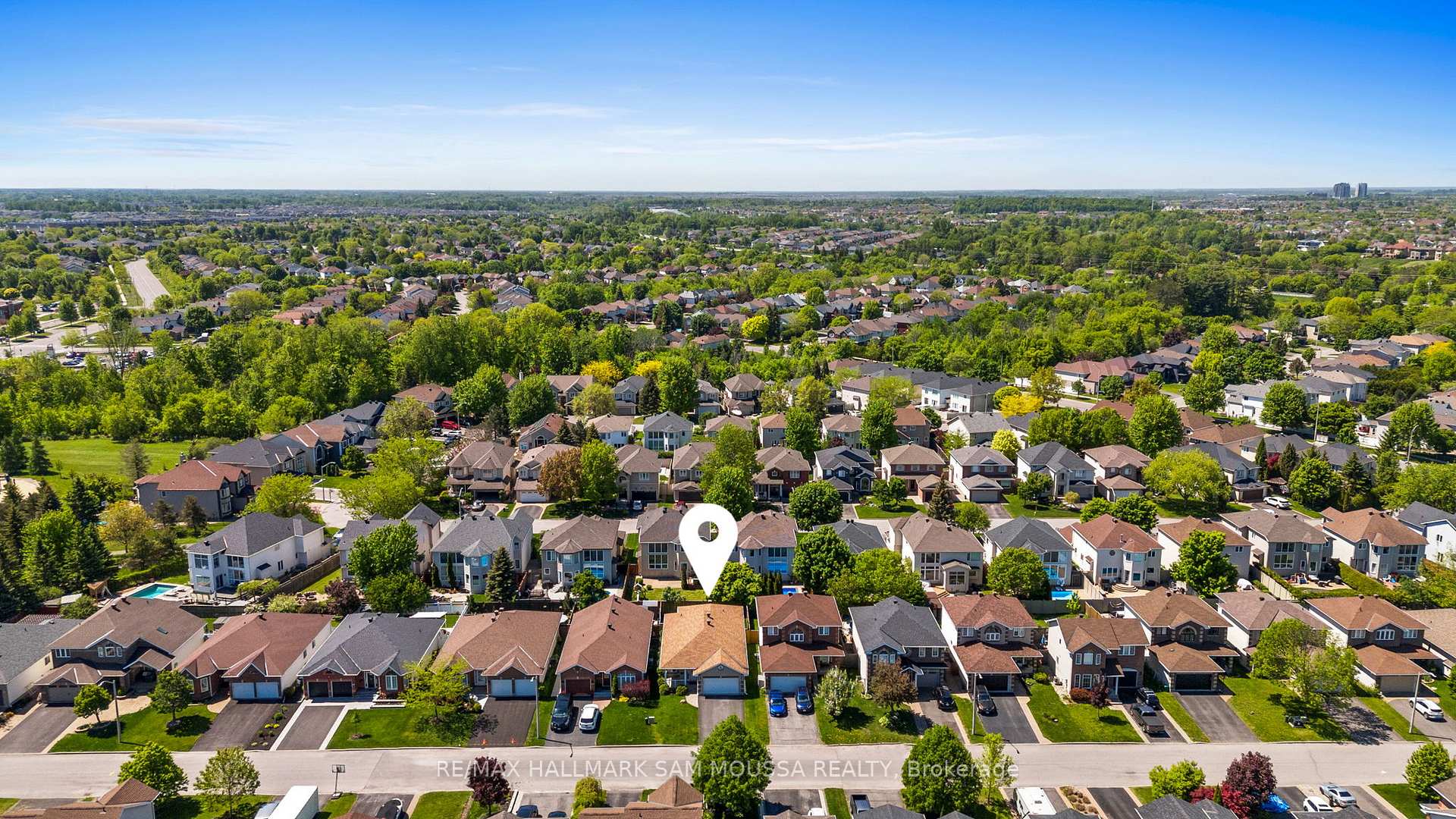 Photo 38 of 731 Vermillion Drive, Ottawa, Riverside South/Gloucester Glen — HOMEH