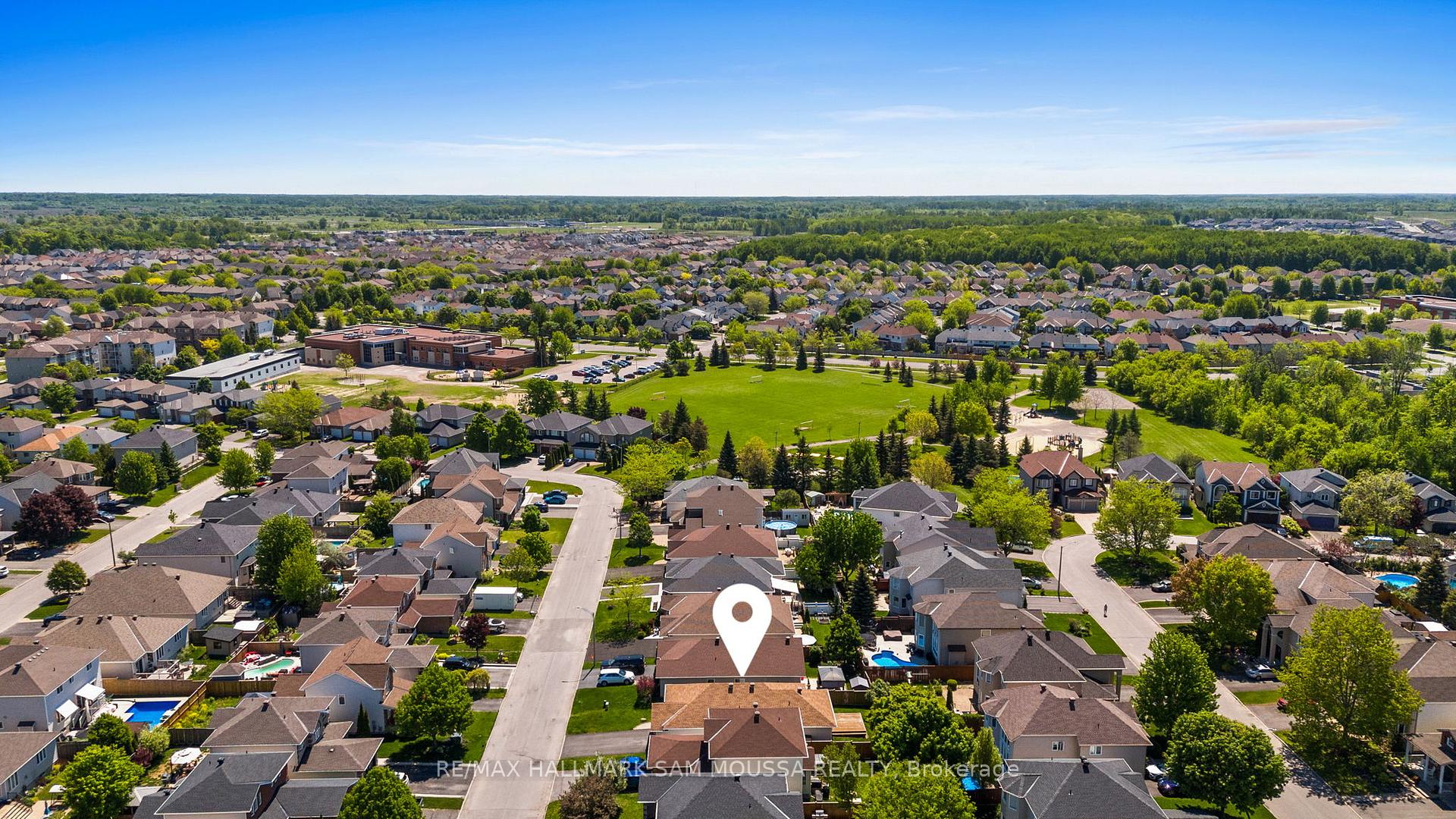 Photo 39 of 731 Vermillion Drive, Ottawa, Riverside South/Gloucester Glen — HOMEH