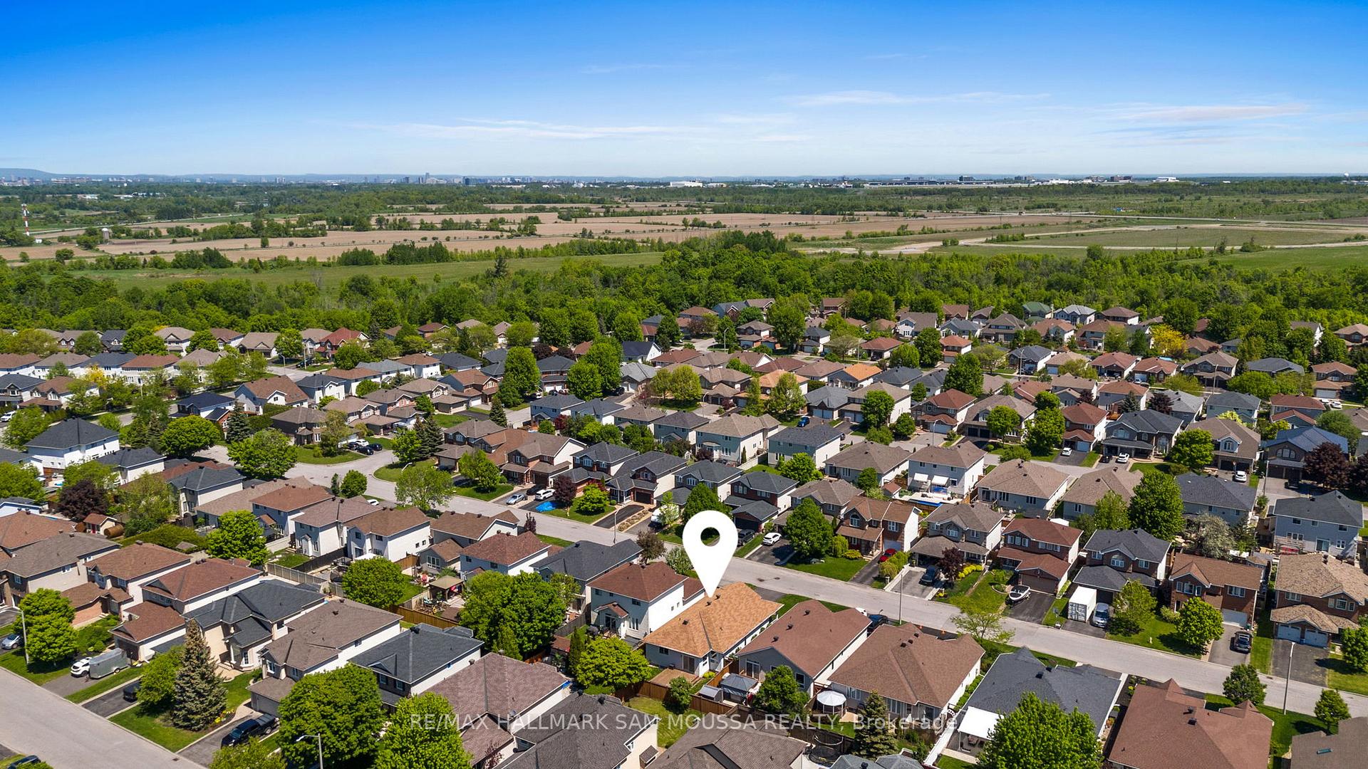 Photo 41 of 731 Vermillion Drive, Ottawa, Riverside South/Gloucester Glen — HOMEH