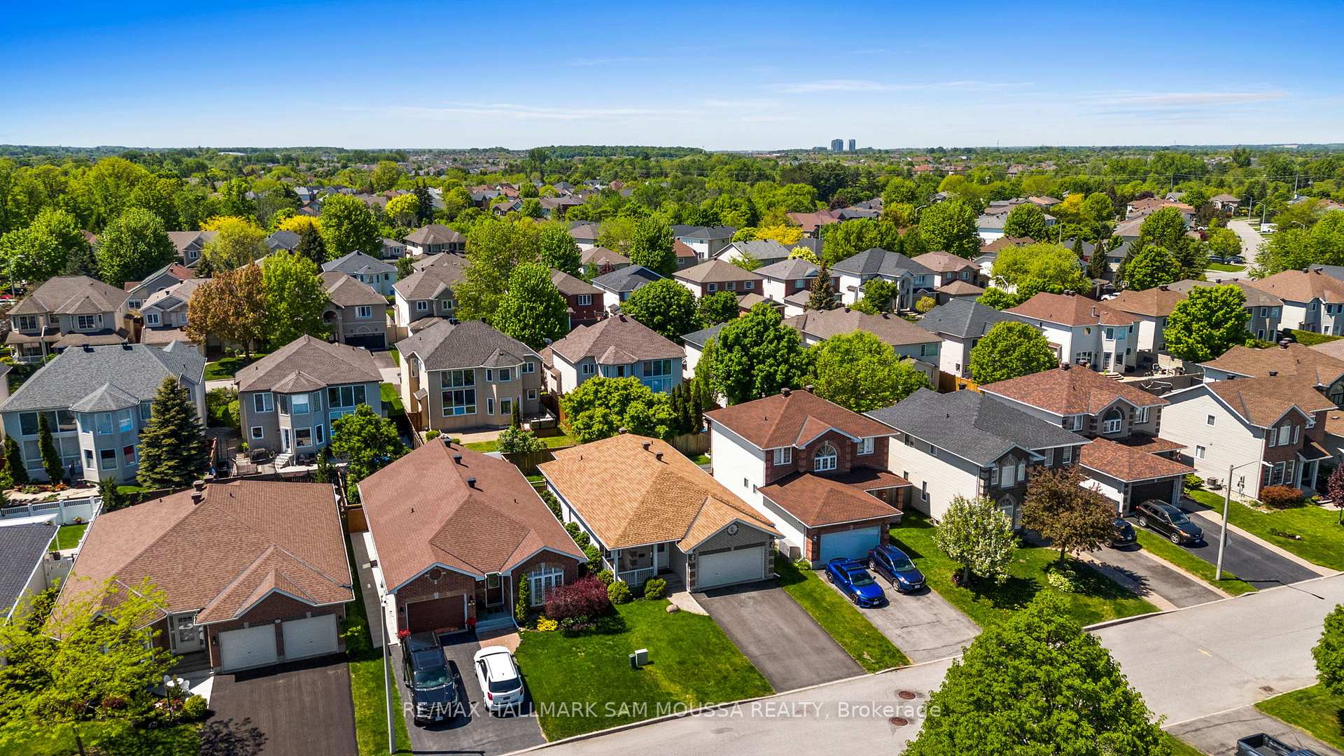 Photo 43 of 731 Vermillion Drive, Ottawa, Riverside South/Gloucester Glen — HOMEH