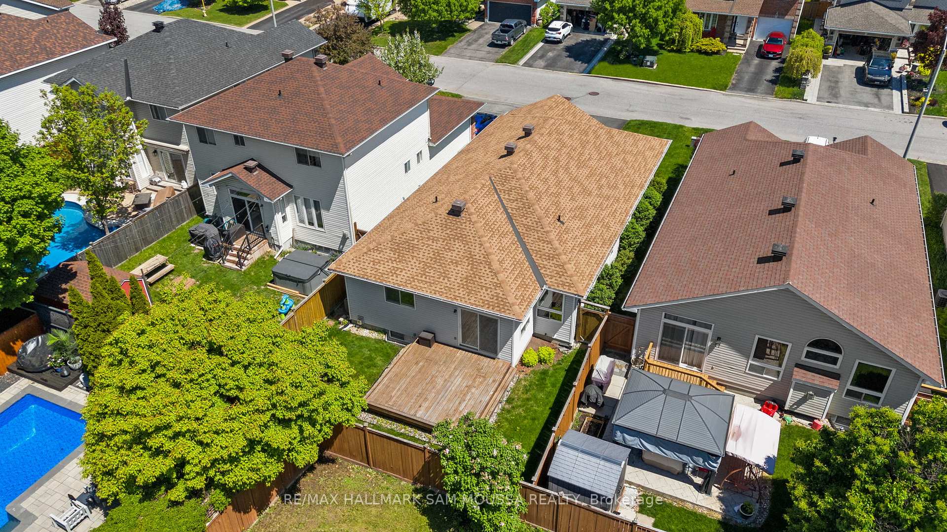 Photo 45 of 731 Vermillion Drive, Ottawa, Riverside South/Gloucester Glen — HOMEH