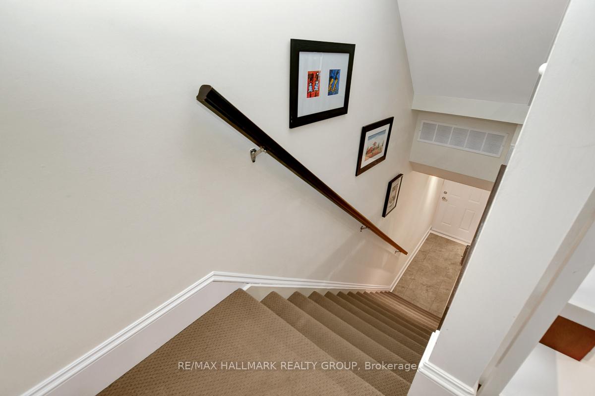 Photo 3 of Unit B, 29 Springfield Road, Ottawa, Lindenlea — HOMEH