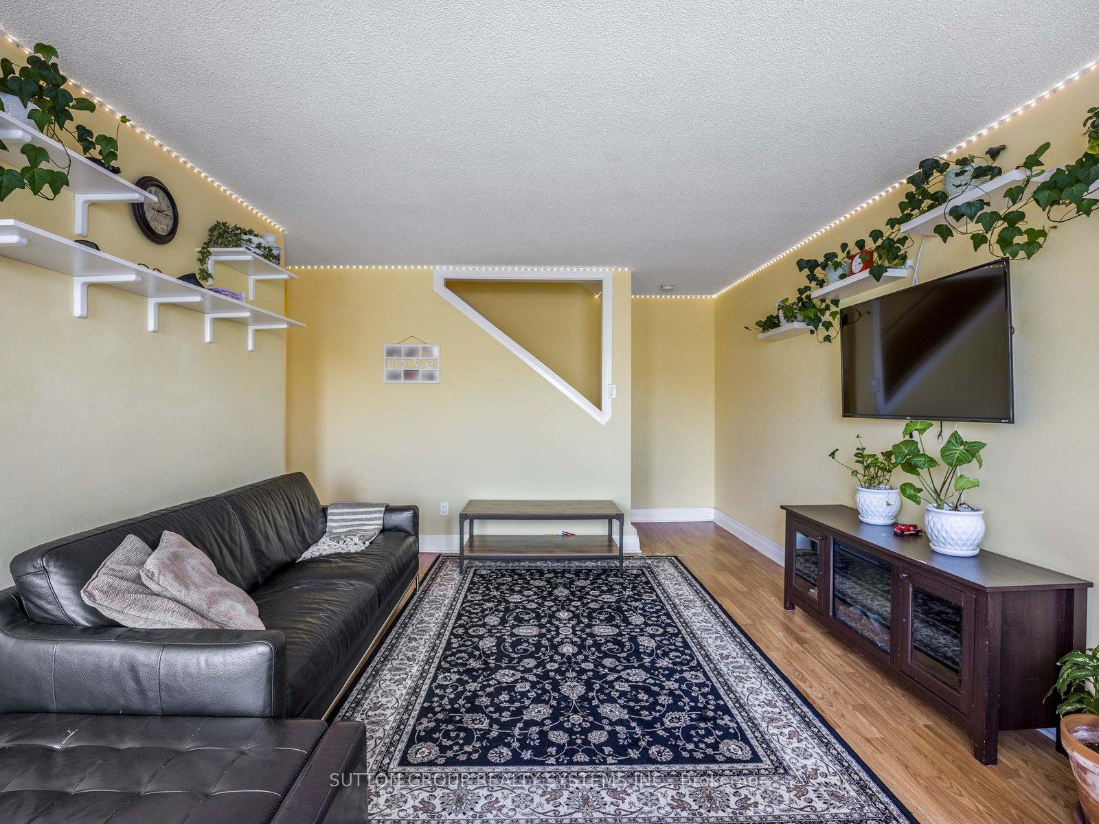 Photo 2 of Unit 55, 120 Nonquon Road, Oshawa, Centennial — HOMEH