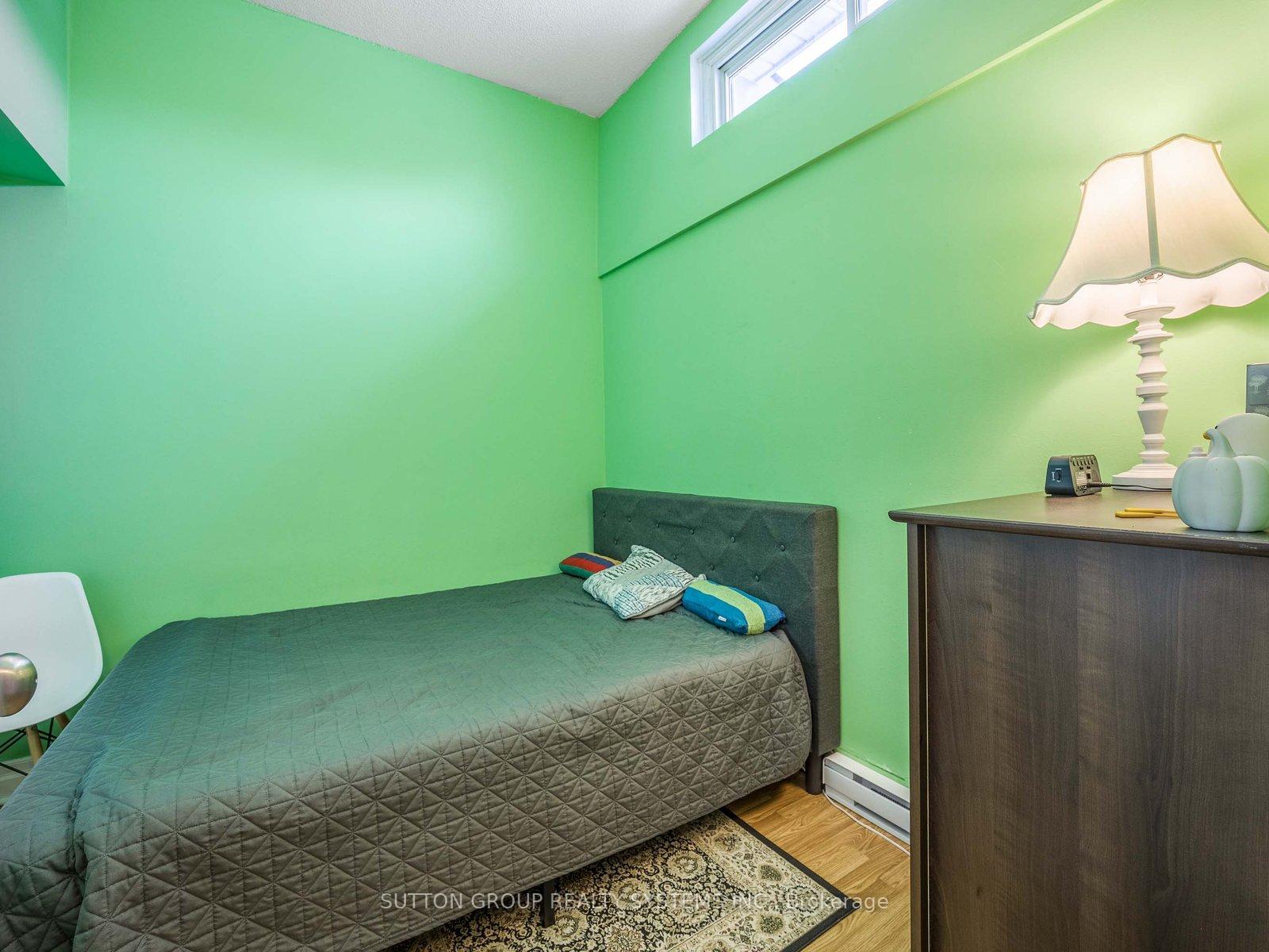 Photo 13 of Unit 55, 120 Nonquon Road, Oshawa, Centennial — HOMEH