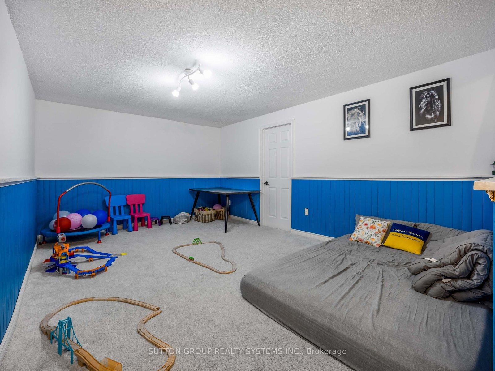 Photo 17 of Unit 55, 120 Nonquon Road, Oshawa, Centennial — HOMEH