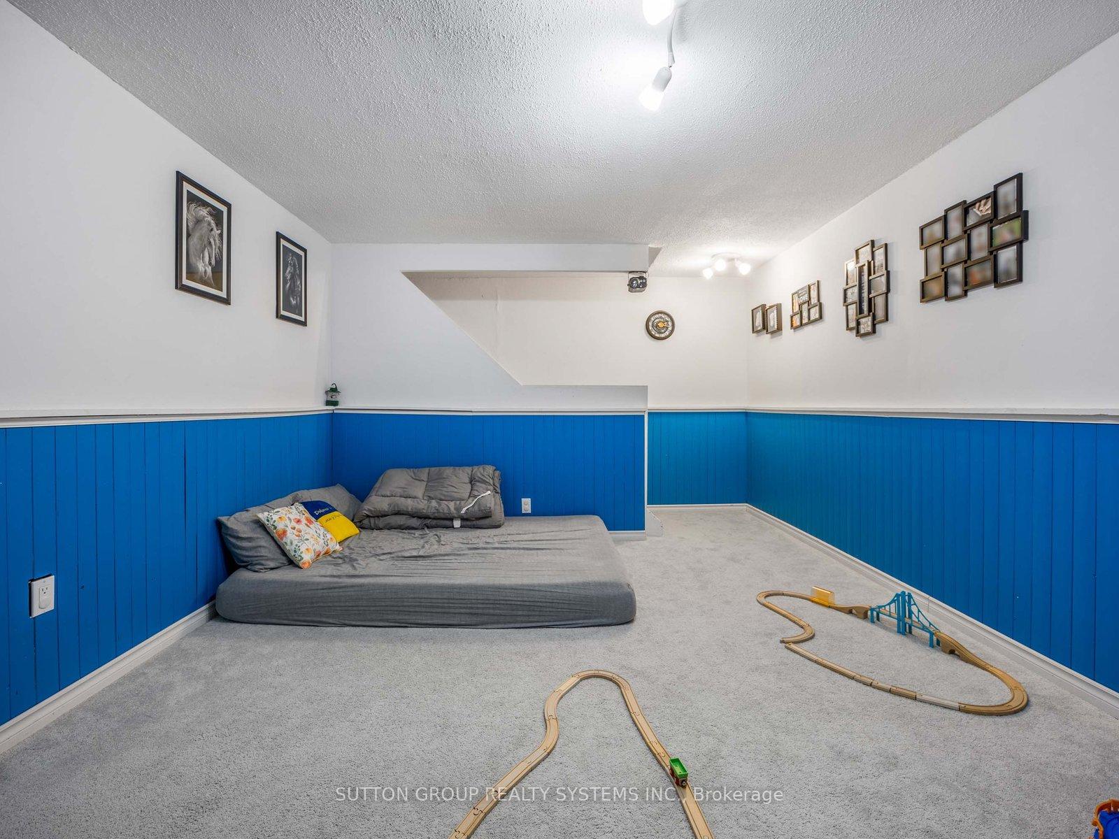 Photo 18 of Unit 55, 120 Nonquon Road, Oshawa, Centennial — HOMEH