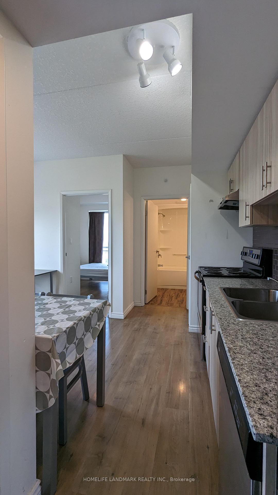 Photo 4 of Unit G401, 275 Larch Street, Waterloo, Lakeshore Village — HOMEH