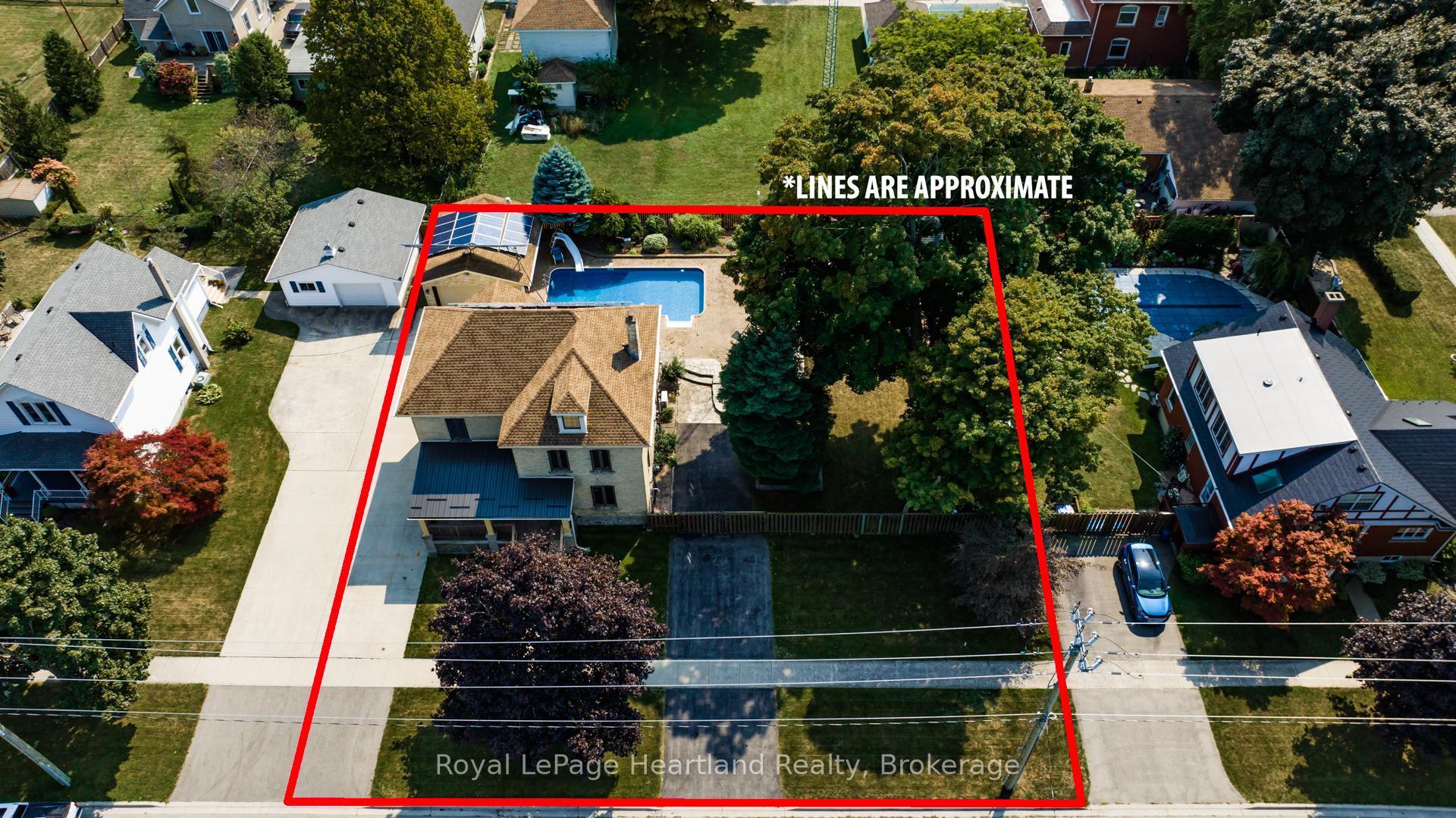 Photo 2 of 123 Elgin Avenue W, Goderich, Goderich (Town) — HOMEH