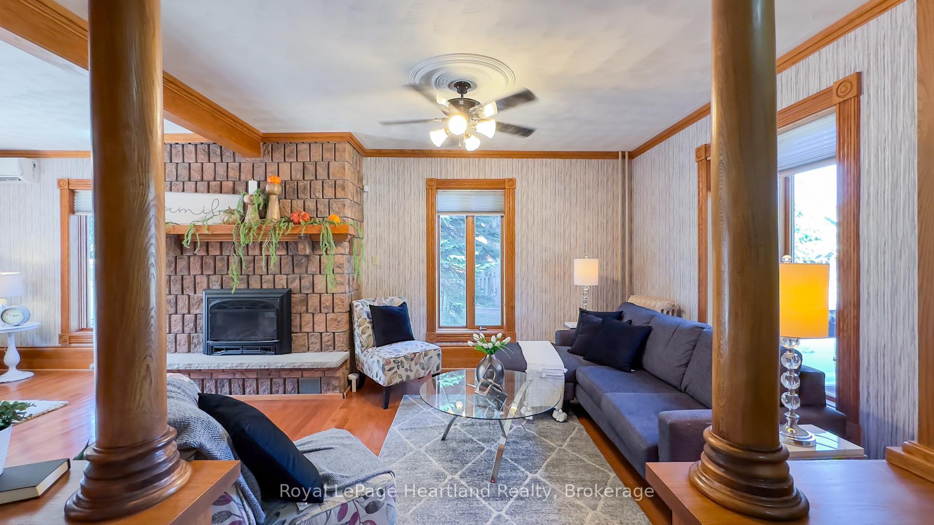 Photo 5 of 123 Elgin Avenue W, Goderich, Goderich (Town) — HOMEH
