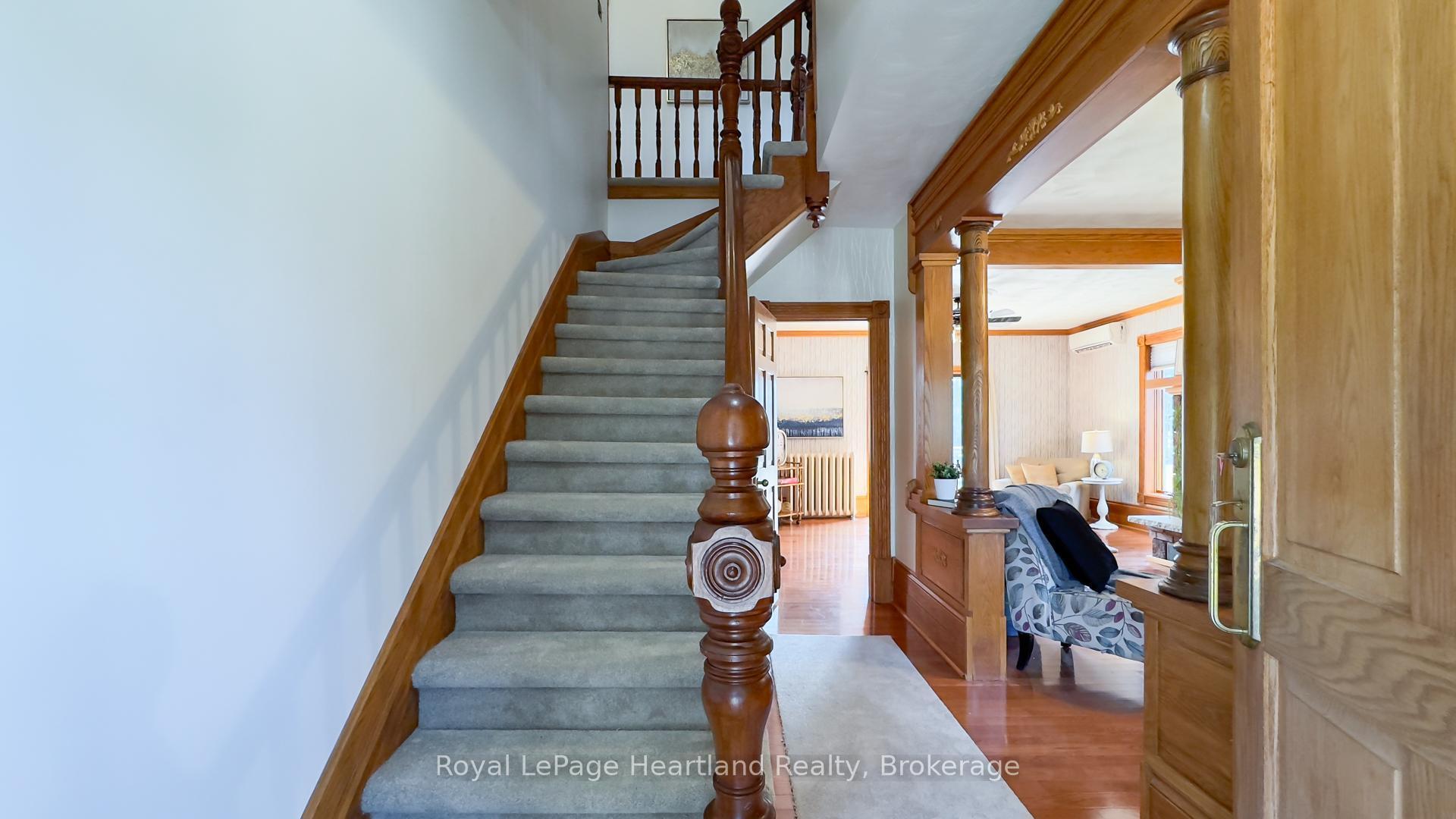 Photo 14 of 123 Elgin Avenue W, Goderich, Goderich (Town) — HOMEH
