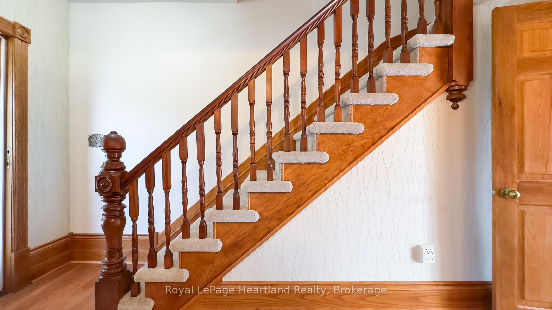 Photo 16 of 123 Elgin Avenue W, Goderich, Goderich (Town) — HOMEH