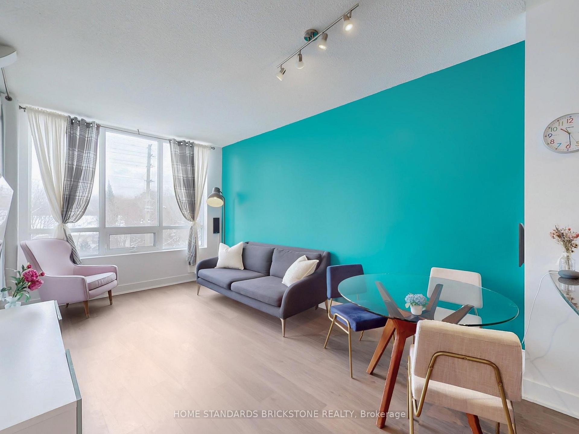 Photo 7 of Unit 427, 7608 Yonge Street, Vaughan, Crestwood-Springfarm-Yorkhill — HOMEH