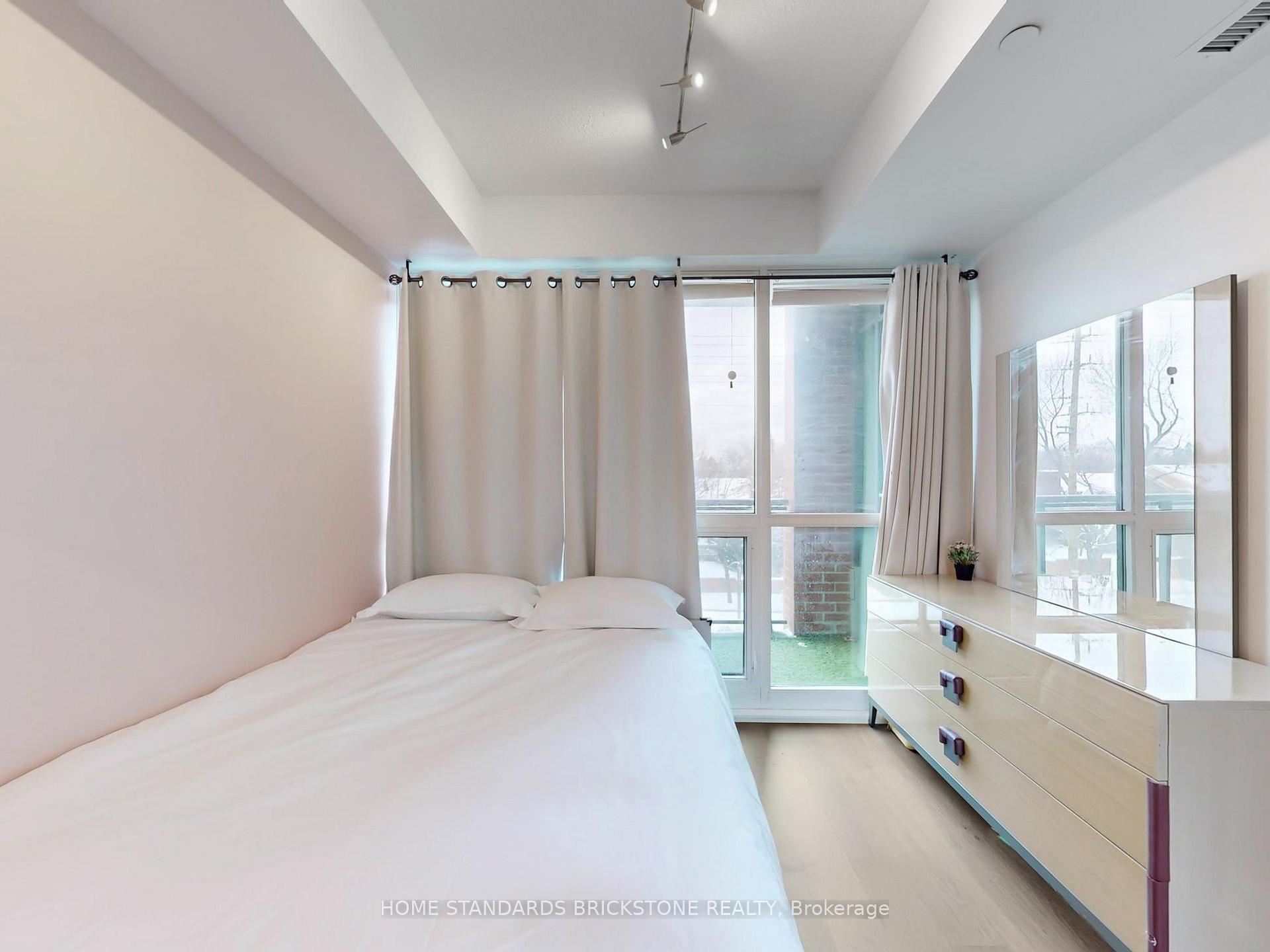 Photo 14 of Unit 427, 7608 Yonge Street, Vaughan, Crestwood-Springfarm-Yorkhill — HOMEH