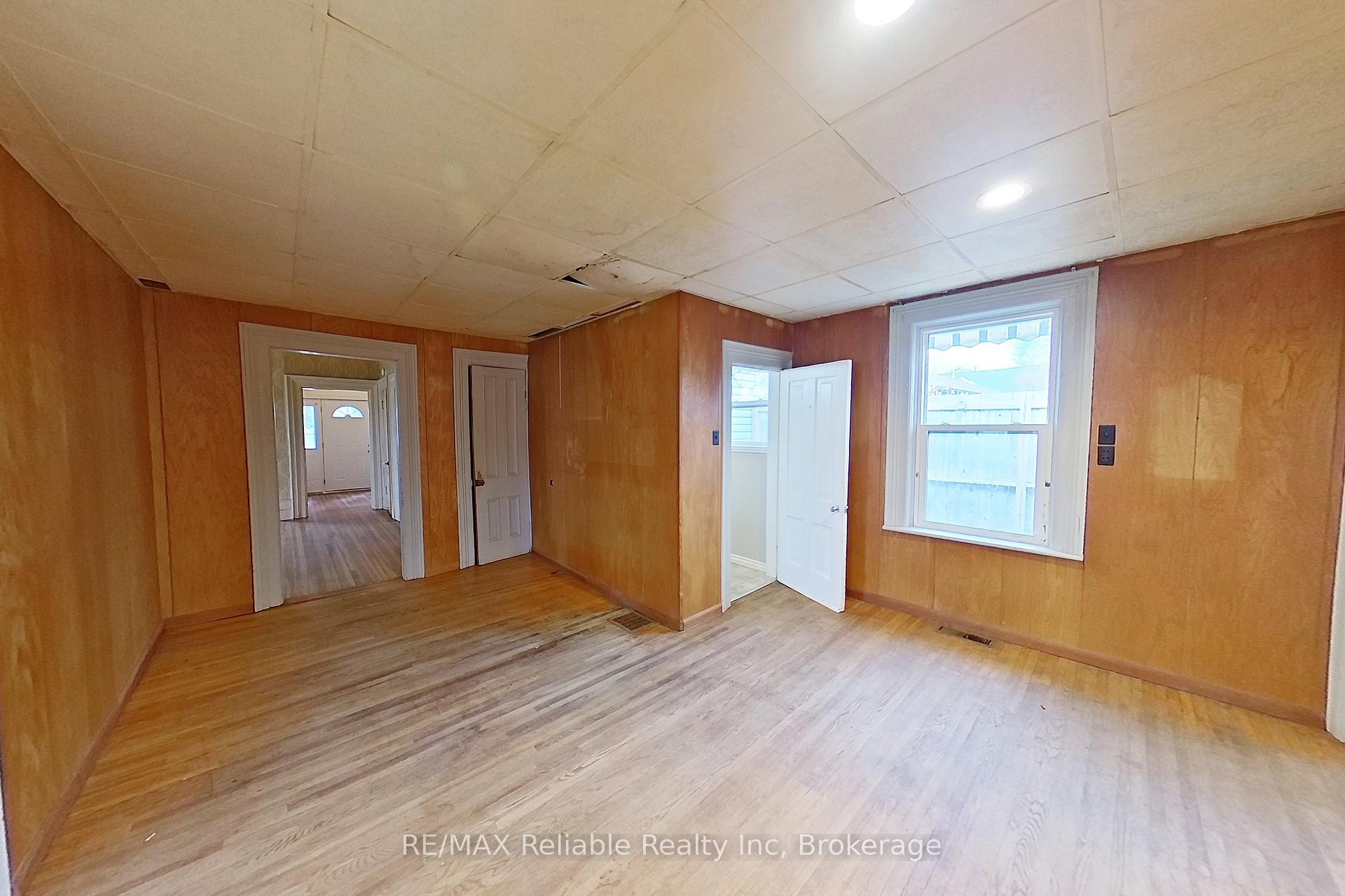 Photo 9 of 59 Rattenbury Street W, Central Huron, Clinton — HOMEH