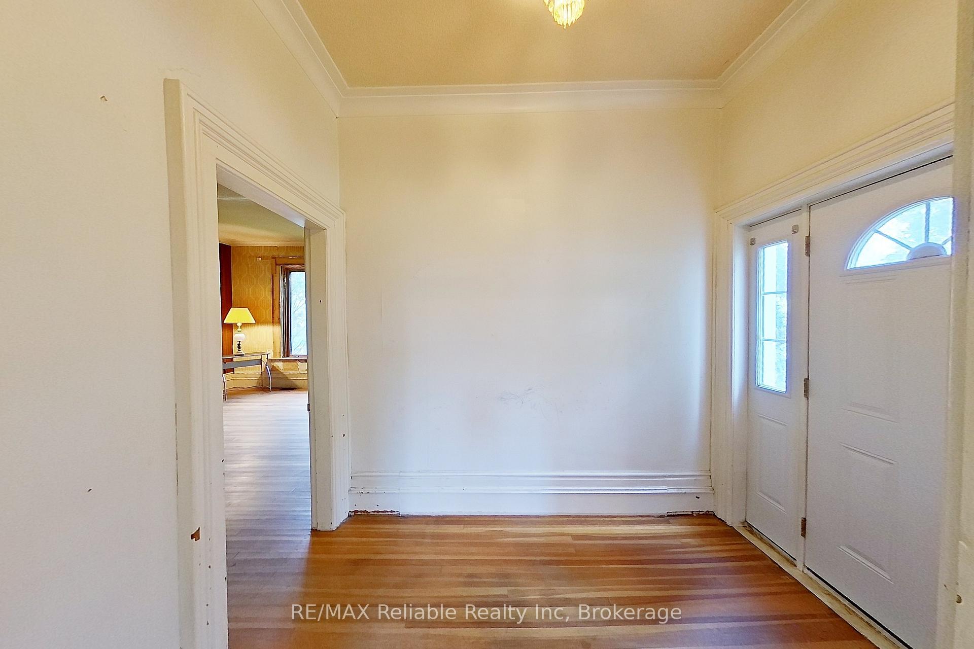 Photo 16 of 59 Rattenbury Street W, Central Huron, Clinton — HOMEH