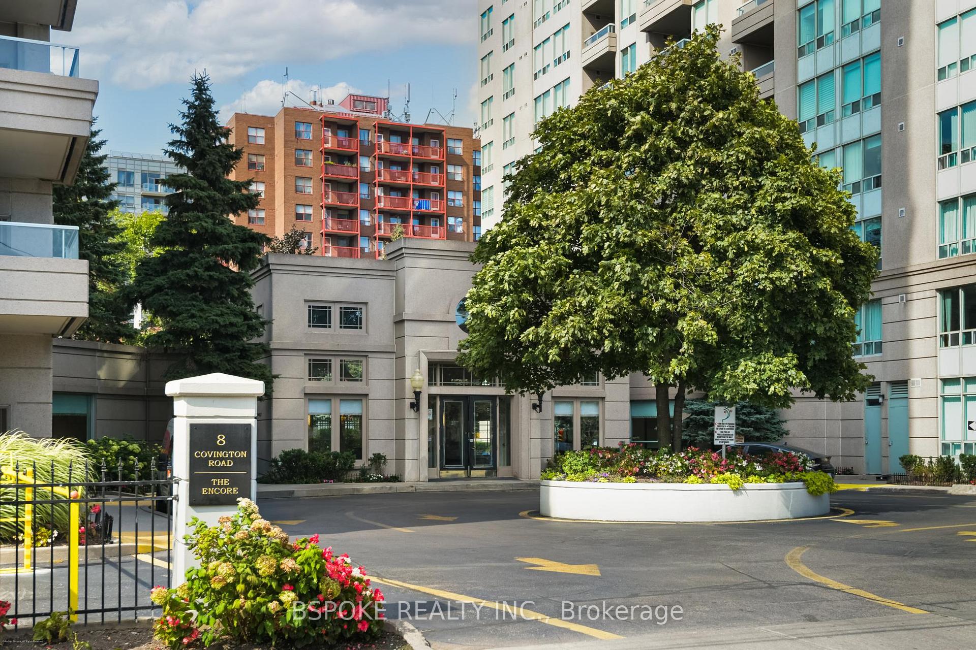 Photo 4 of Unit 1412, 8 Covington Road, Toronto, Englemount-Lawrence — HOMEH