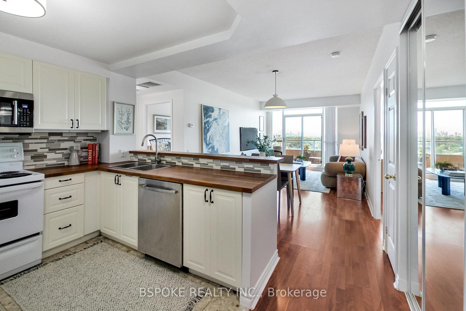 Photo 5 of Unit 1412, 8 Covington Road, Toronto, Englemount-Lawrence — HOMEH