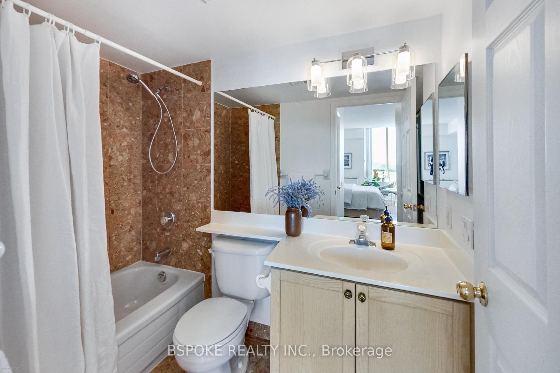 Photo 18 of Unit 1412, 8 Covington Road, Toronto, Englemount-Lawrence — HOMEH