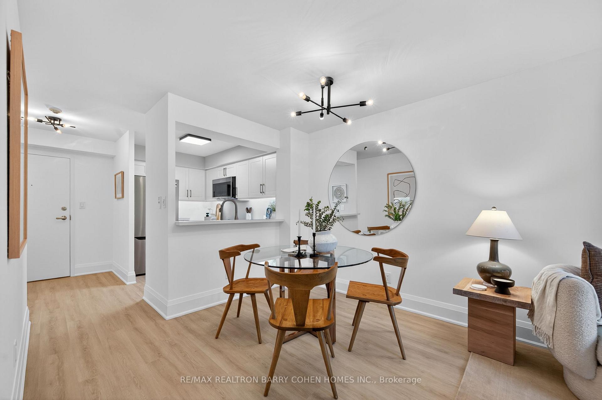 Photo 5 of Unit 503, 398 Eglinton Avenue E, Toronto, Mount Pleasant East — HOMEH